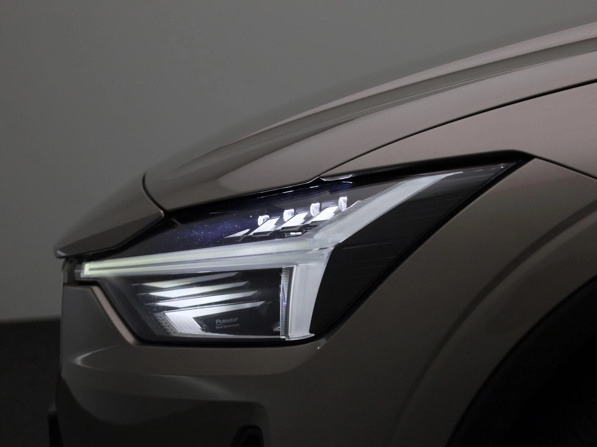 Polestar-2-image-15