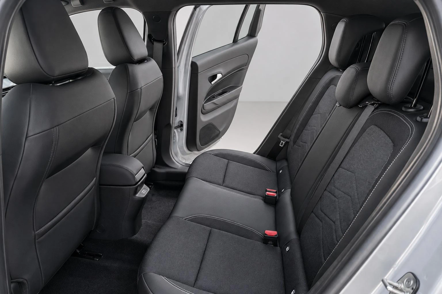 Jeep-Avenger-image-3