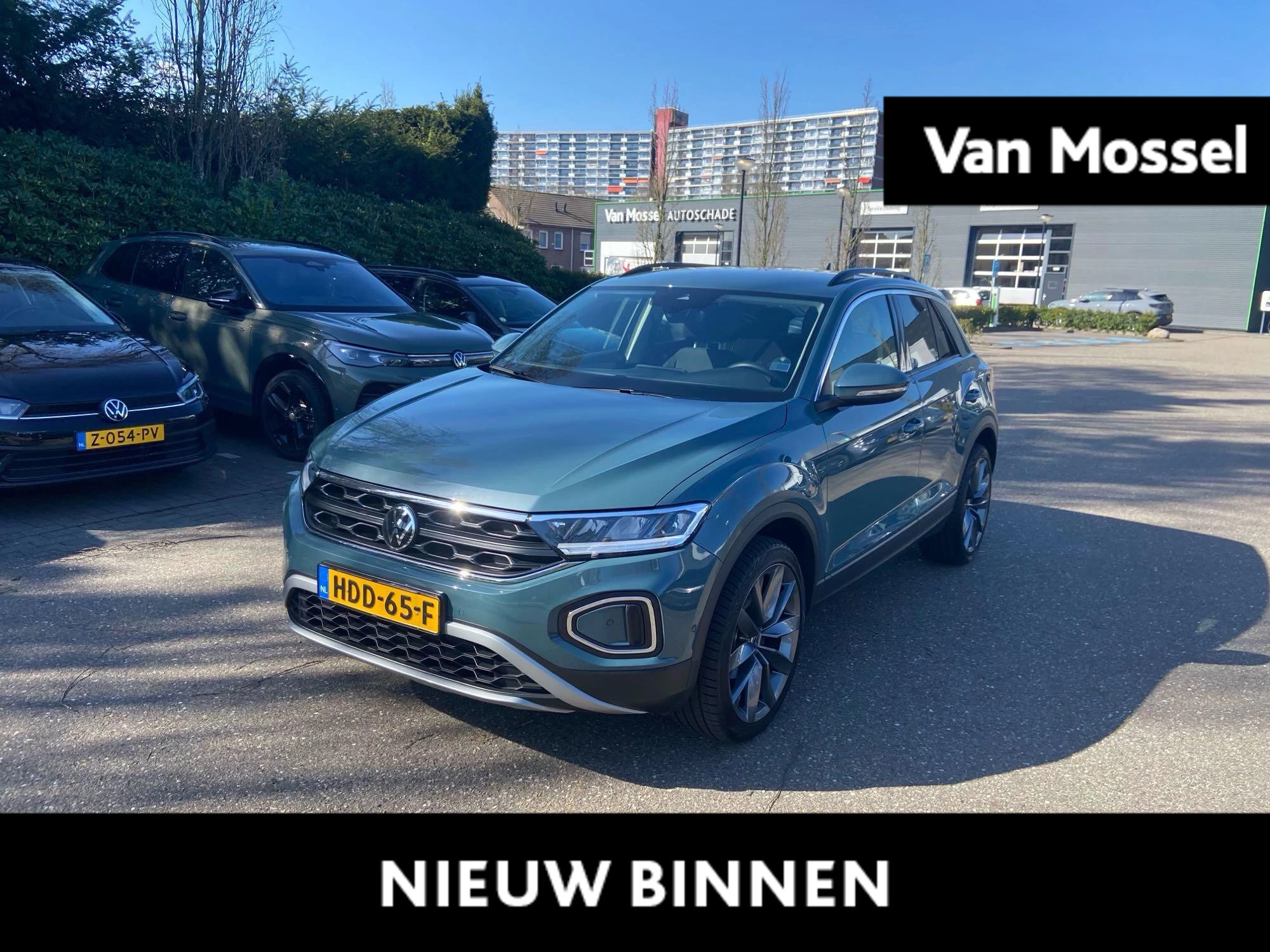 Volkswagen-T-Roc-image-0