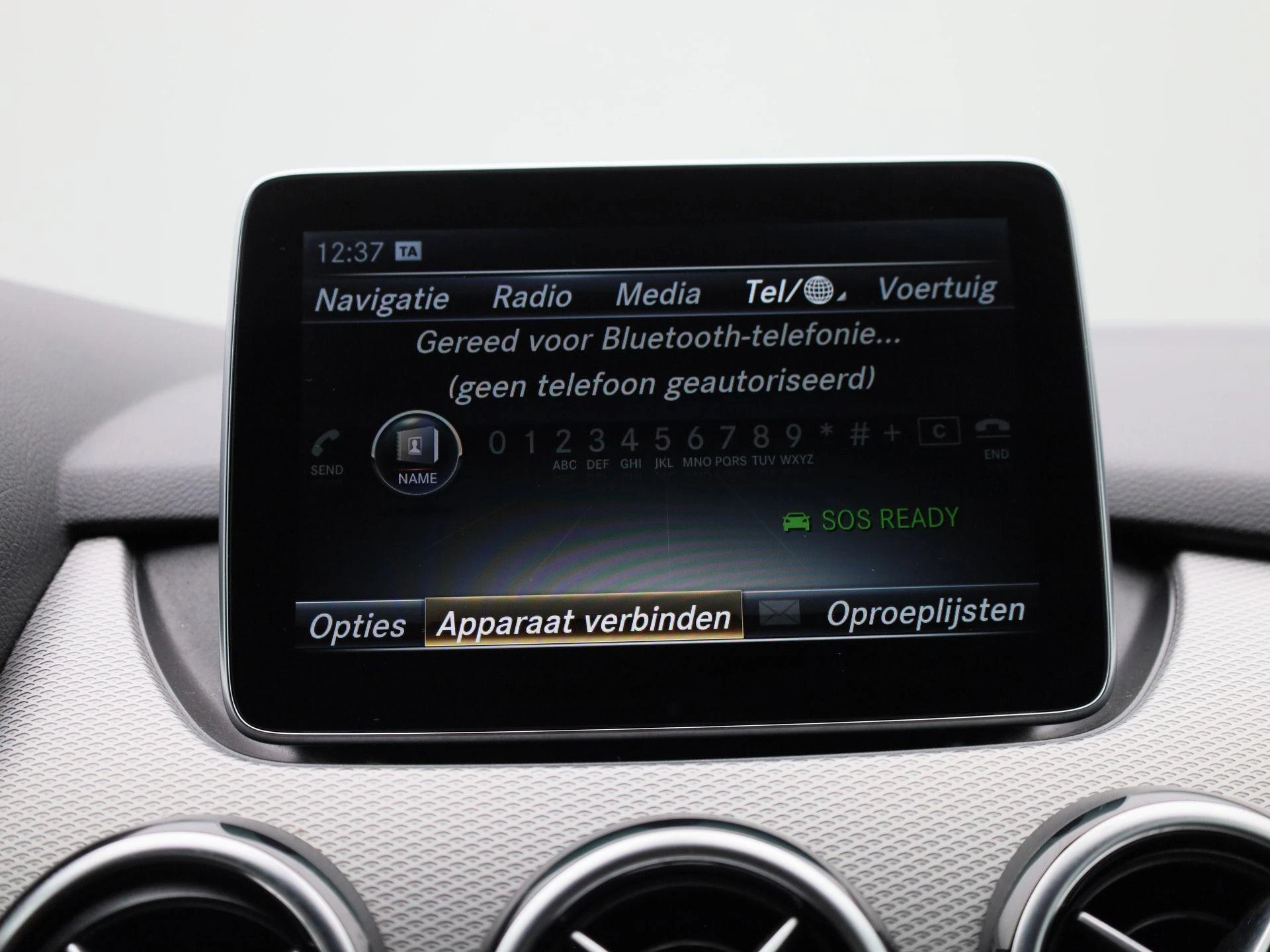 Mercedes-Benz-B-Klasse-image-22