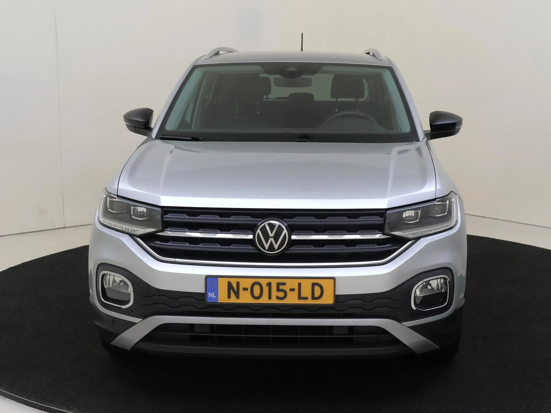 Volkswagen-T-Cross-image-5