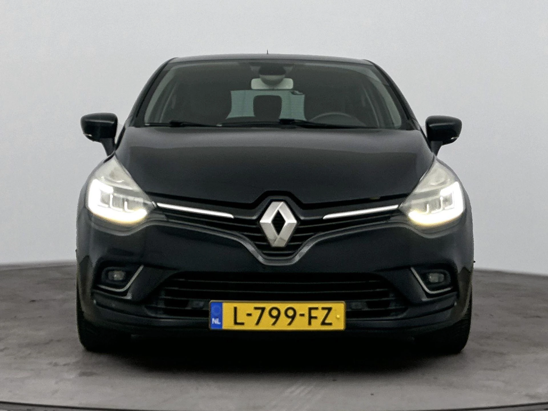 Renault-Clio-image-4
