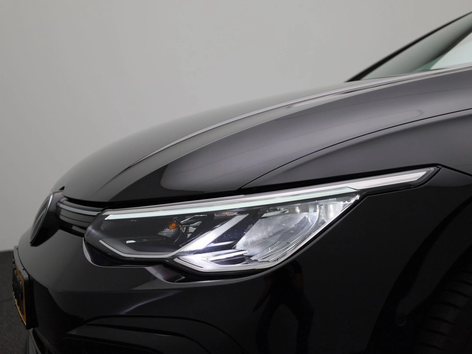 Volkswagen-Golf-image-13