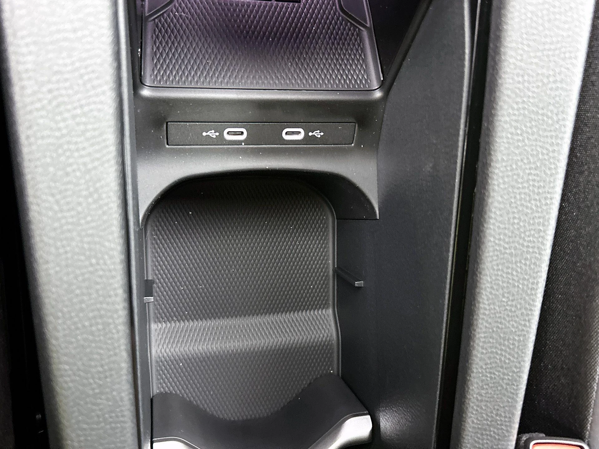 Volkswagen-ID.4-image-32