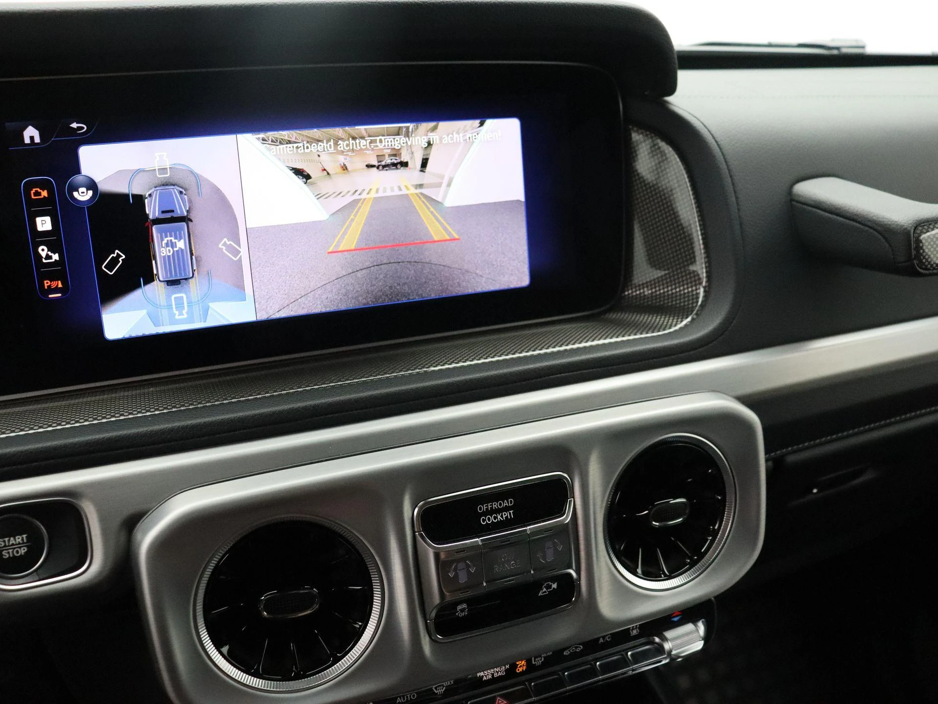 Mercedes-Benz-G-Klasse-image-15