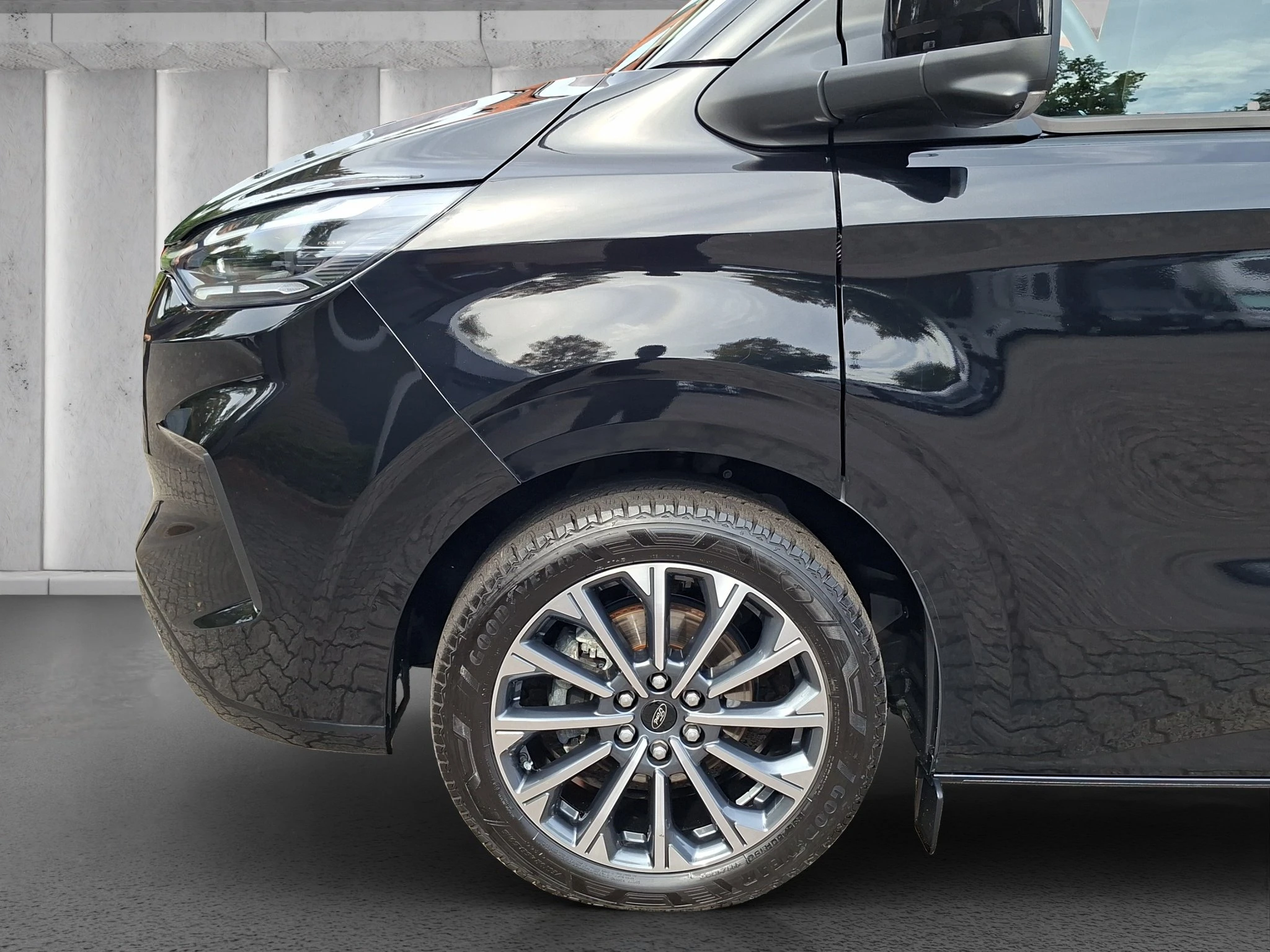 Ford-Tourneo Custom-image-8