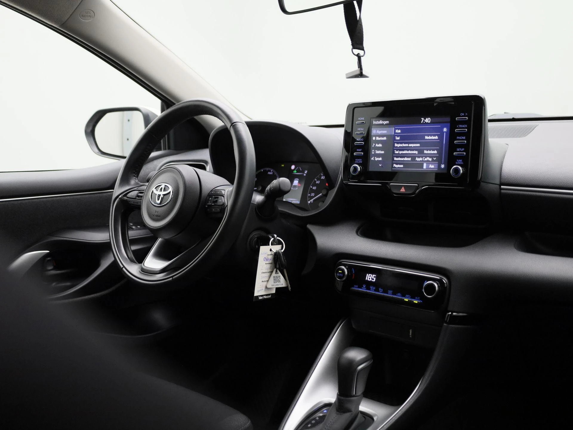 Toyota-Yaris-image-31