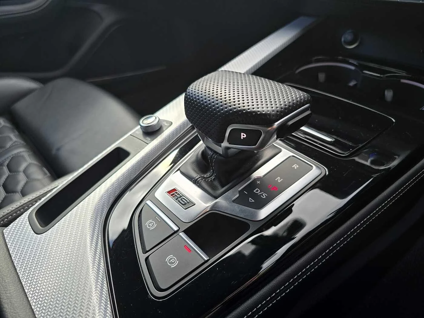 Audi-RS4-image-7