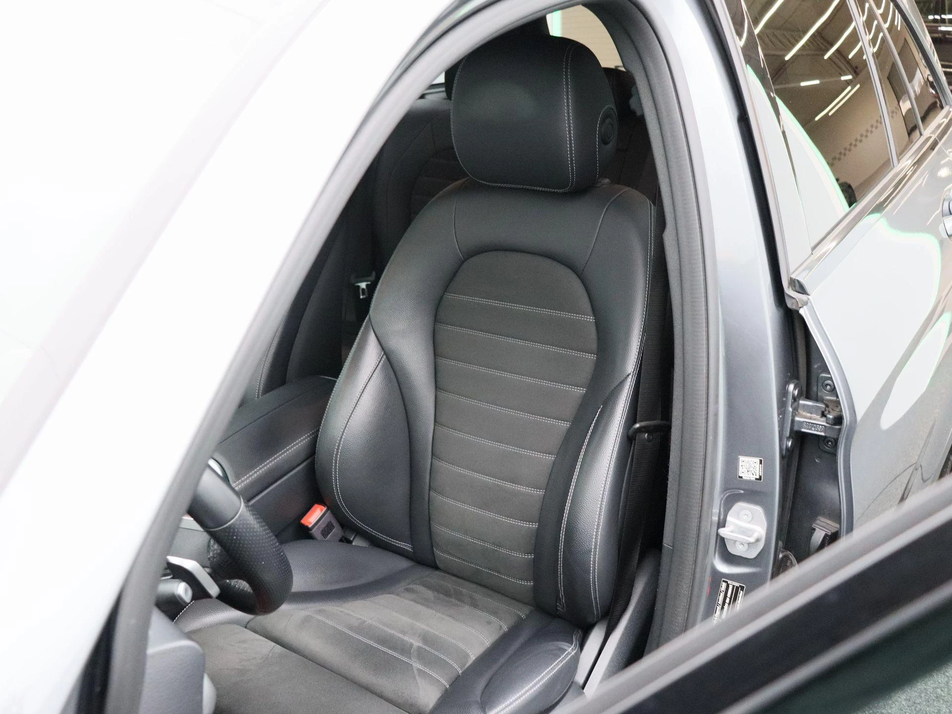 Mercedes-Benz-GLC-image-8