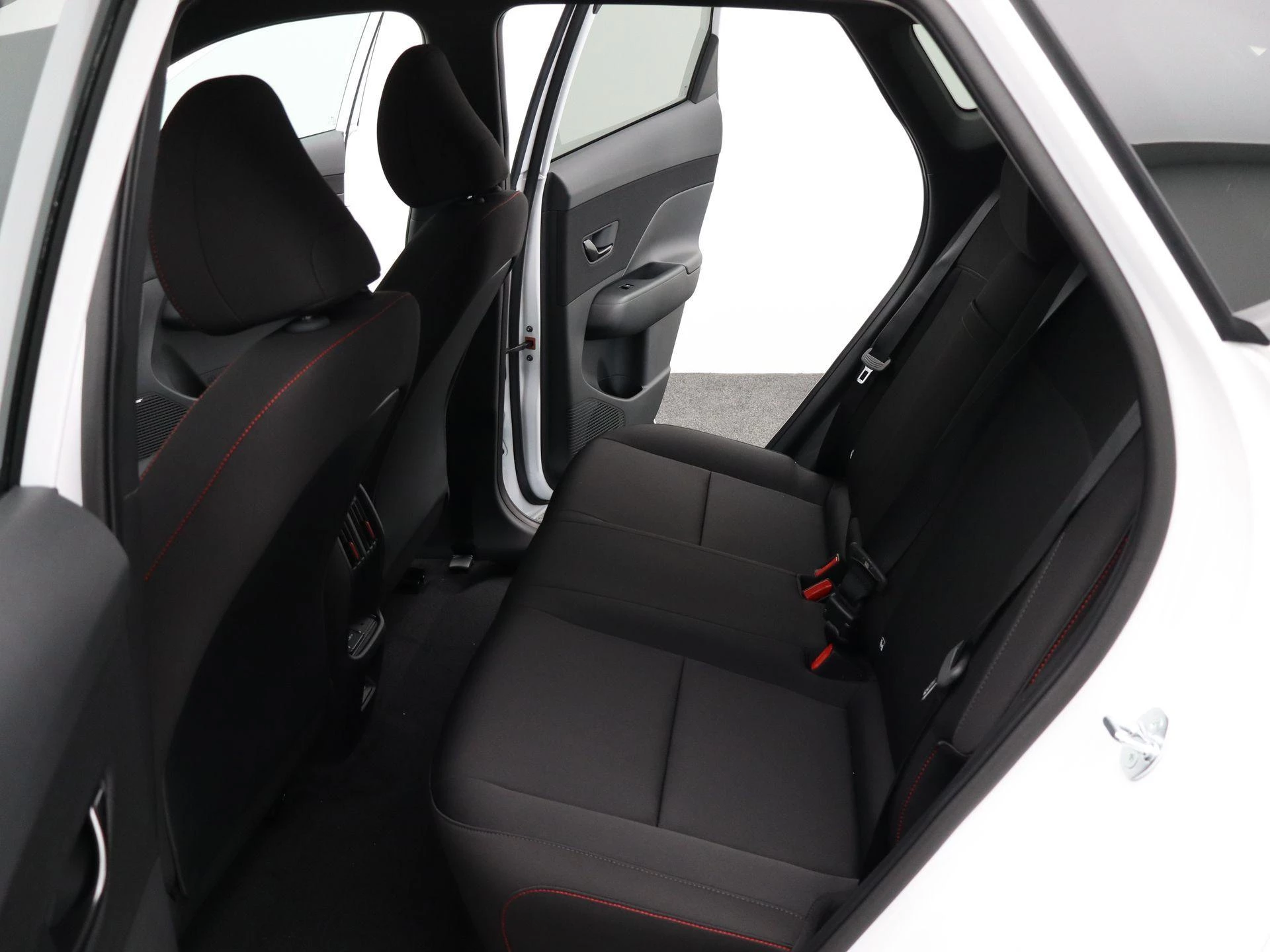 Hyundai-Kona-image-27