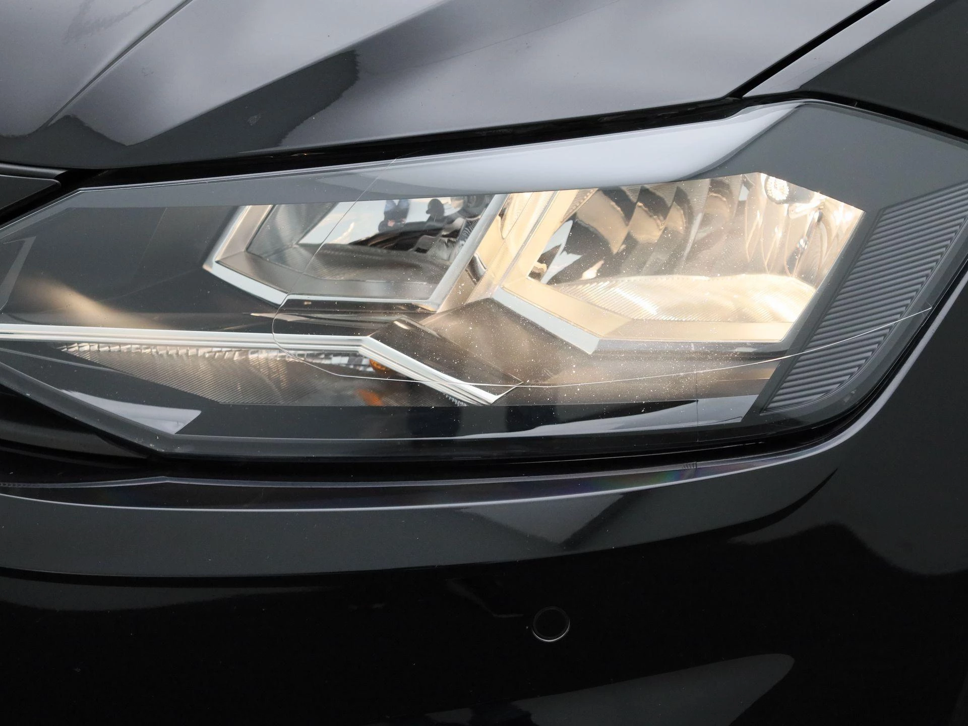 Volkswagen-Polo-image-13