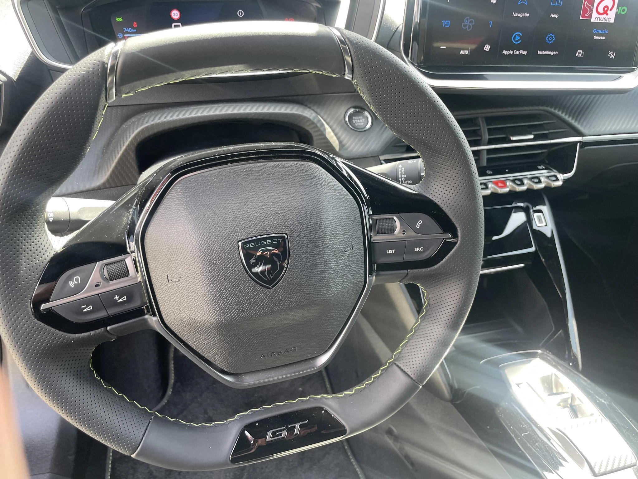 Peugeot-2008-image-12