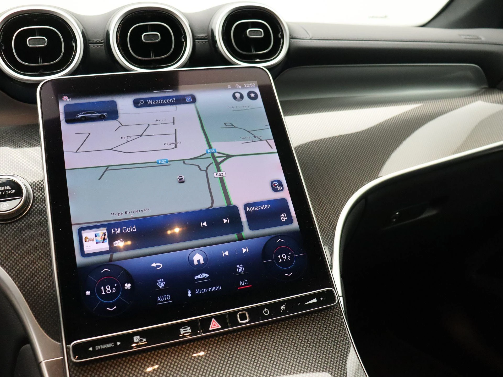 Mercedes-Benz-GLC-image-13