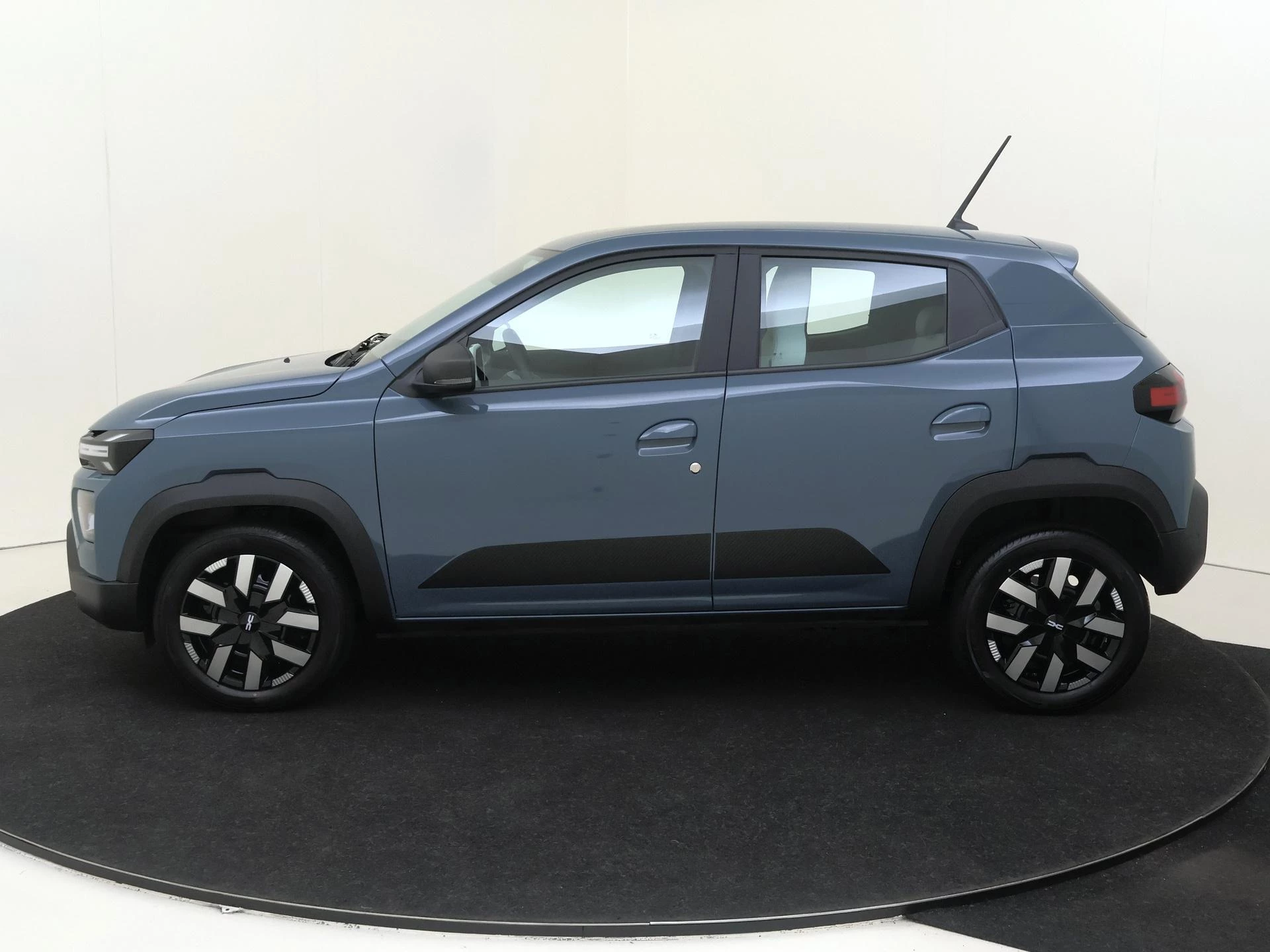 Dacia-Spring-image-3