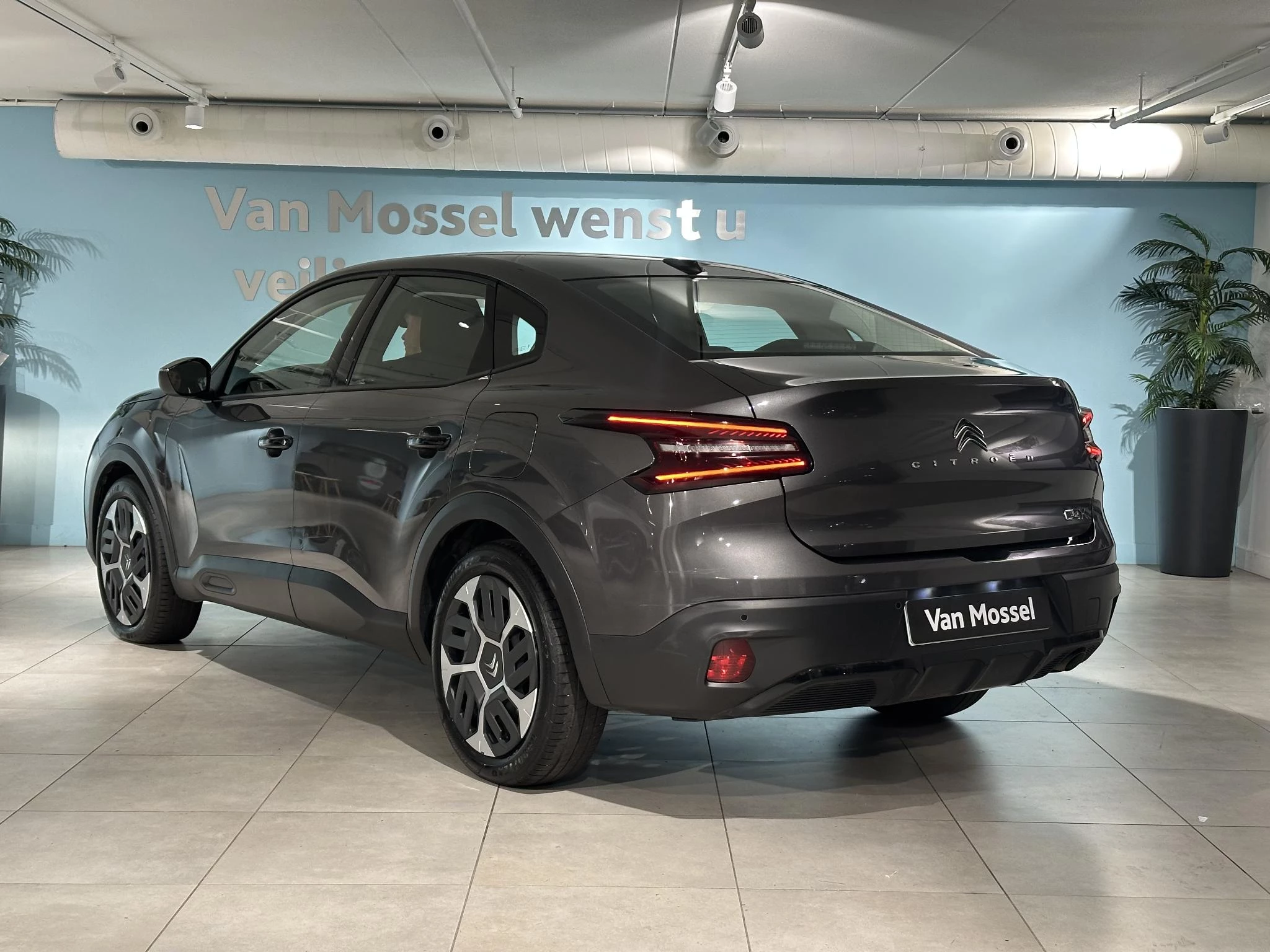 Citroën-C4 X-image-3