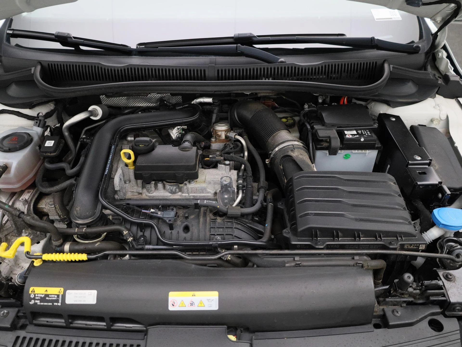 Volkswagen-Polo-image-32