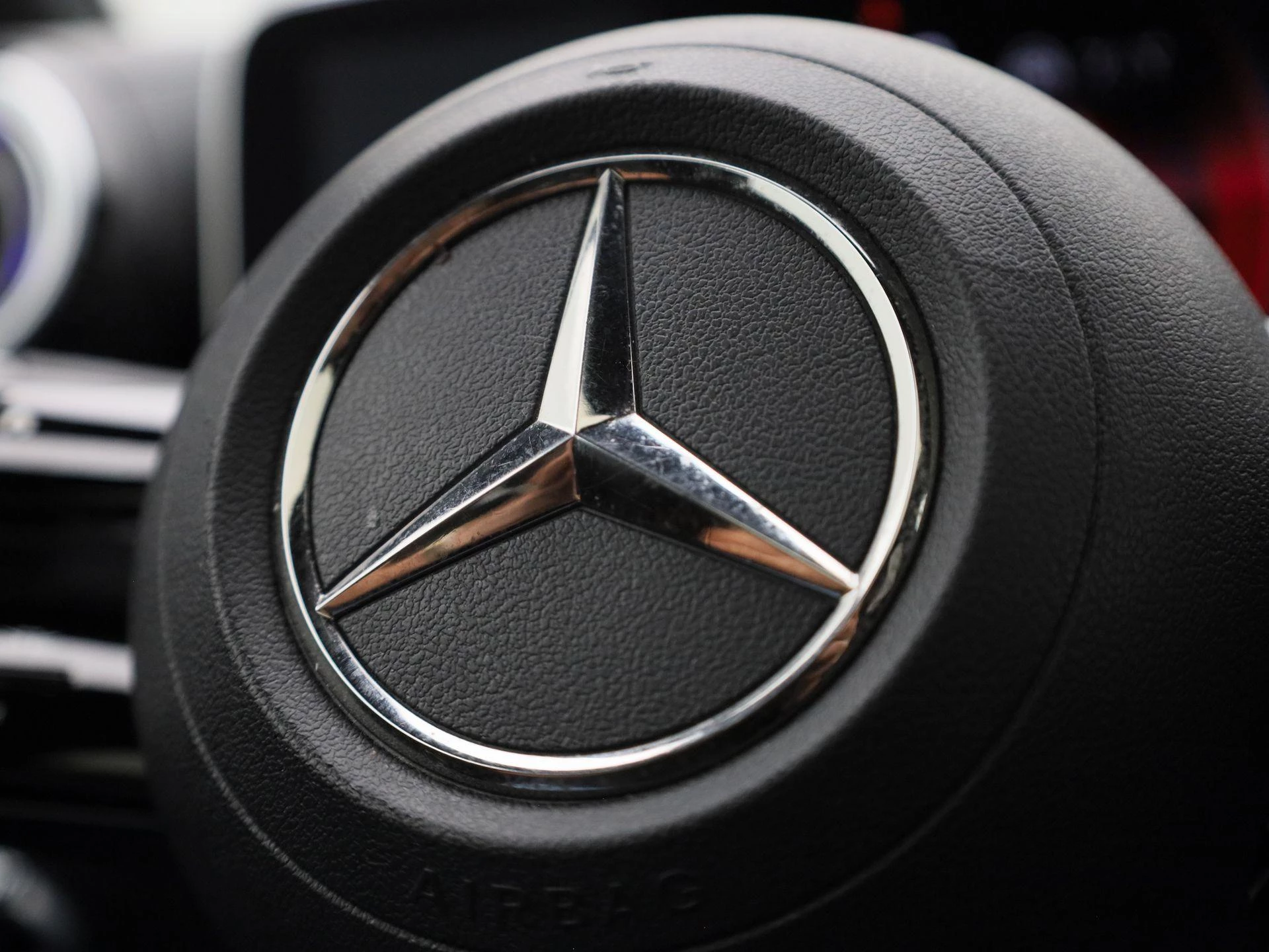 Mercedes-Benz GLC 220 d 4MATIC AMG Line Coupé + AIRMATIC + LEDER + PANO + BURMESTER + DIG. LIGHT