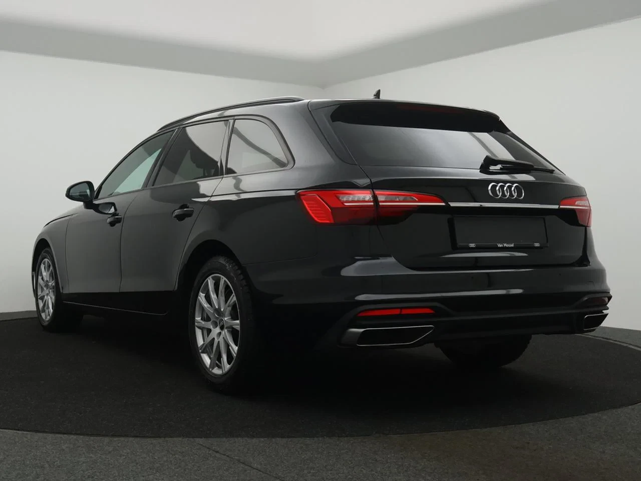 Audi A4 Avant 35 TFSI Business Edition *AUTOMAAT*SHADOWLOOK*ZETELVERWARMING*NAVI*BLTH*CRUISE*...