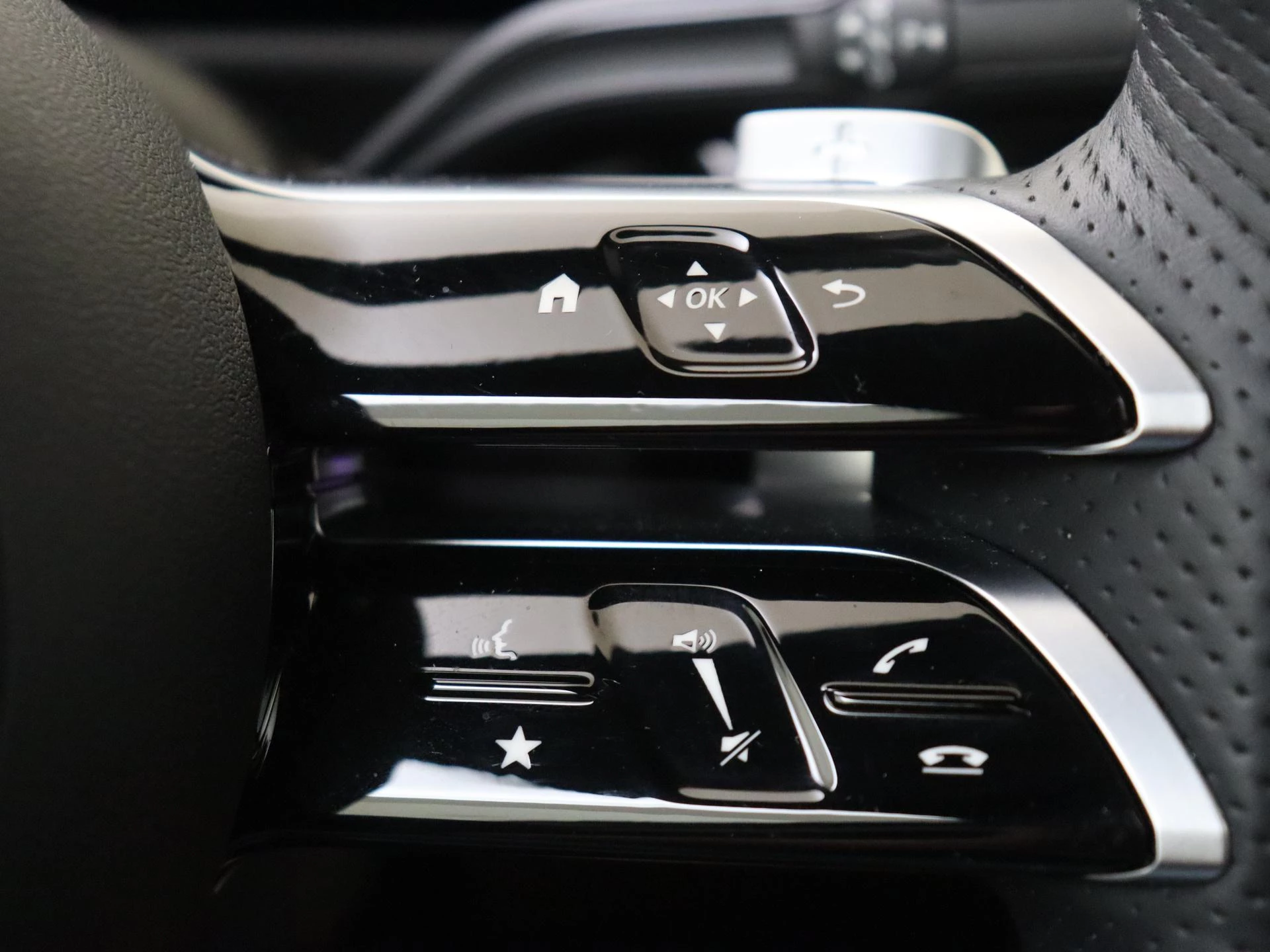 Mercedes-Benz-A-Klasse-image-17