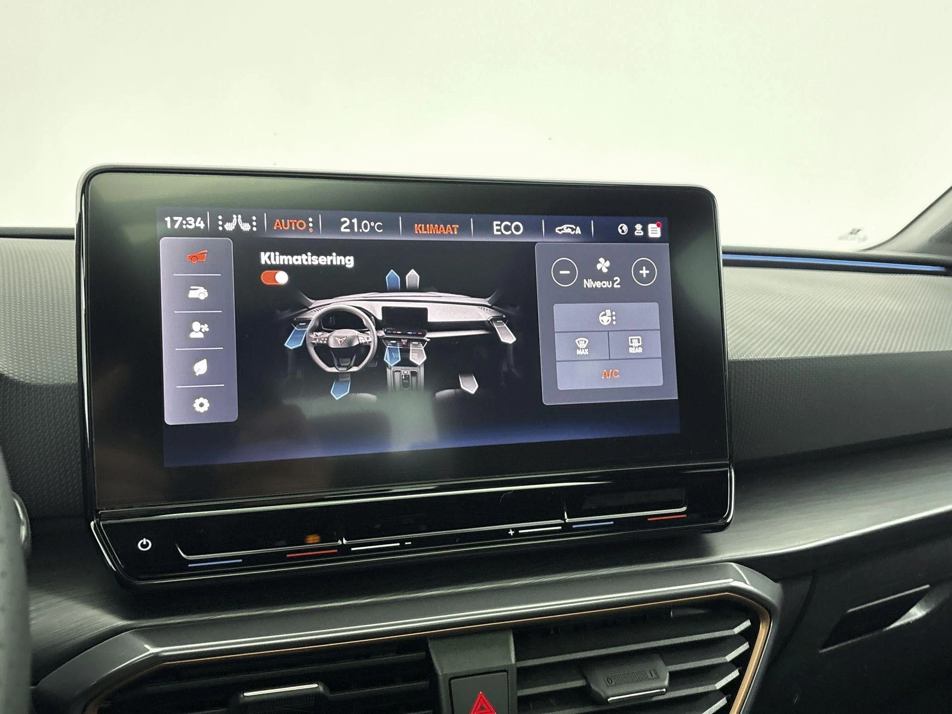 CUPRA-Leon Sportstourer-image-10