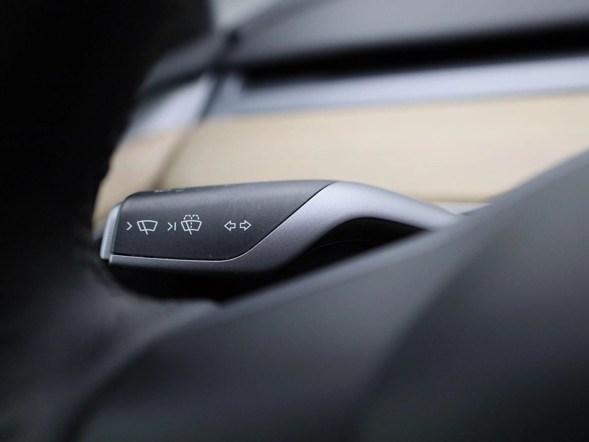 Tesla Model Y Hinterradantrieb RWD