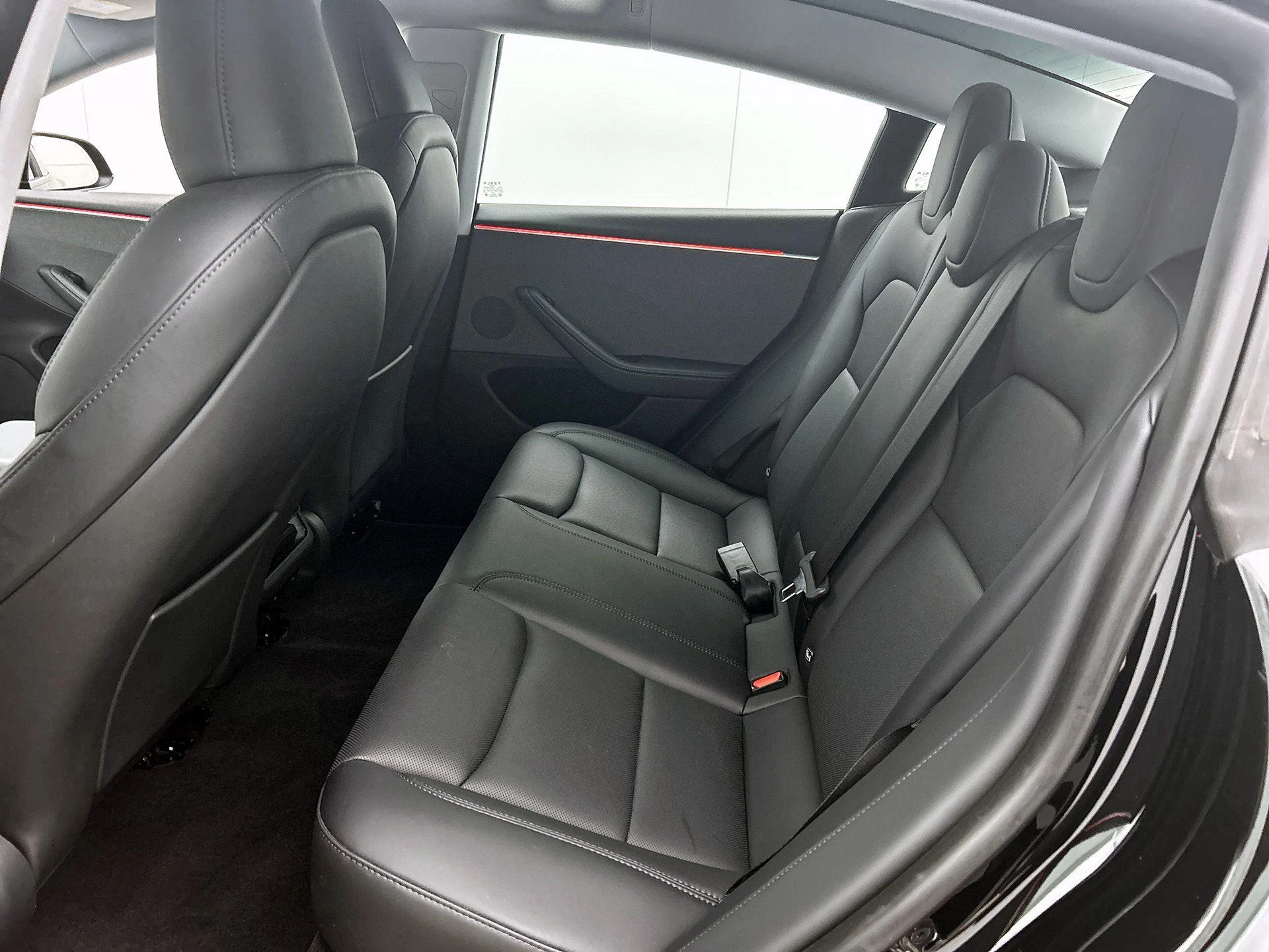 Tesla-Model 3-image-26
