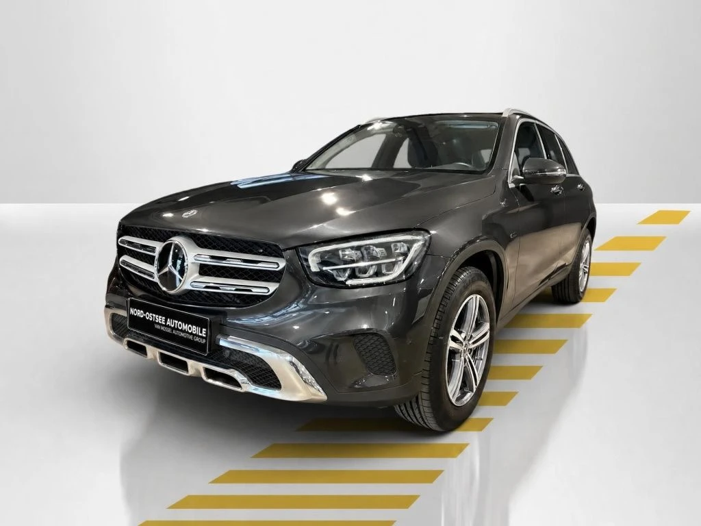 Mercedes-Benz-GLC 300 e-image-1