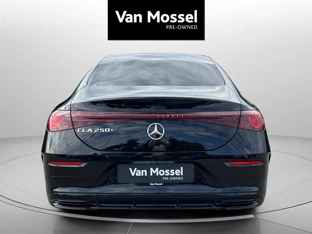 Mercedes-Benz-CLA-image-5
