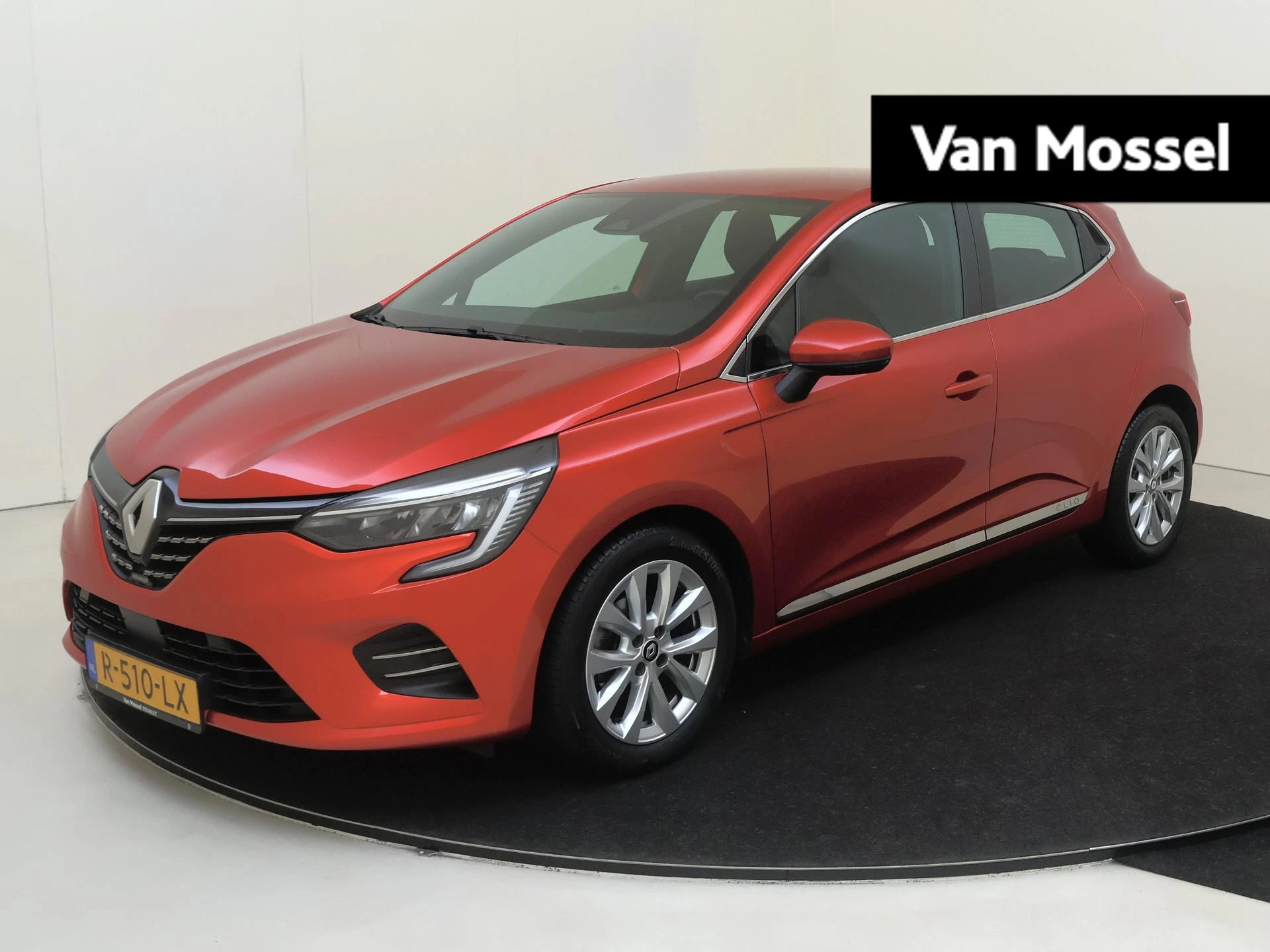 Renault-Clio-image-0