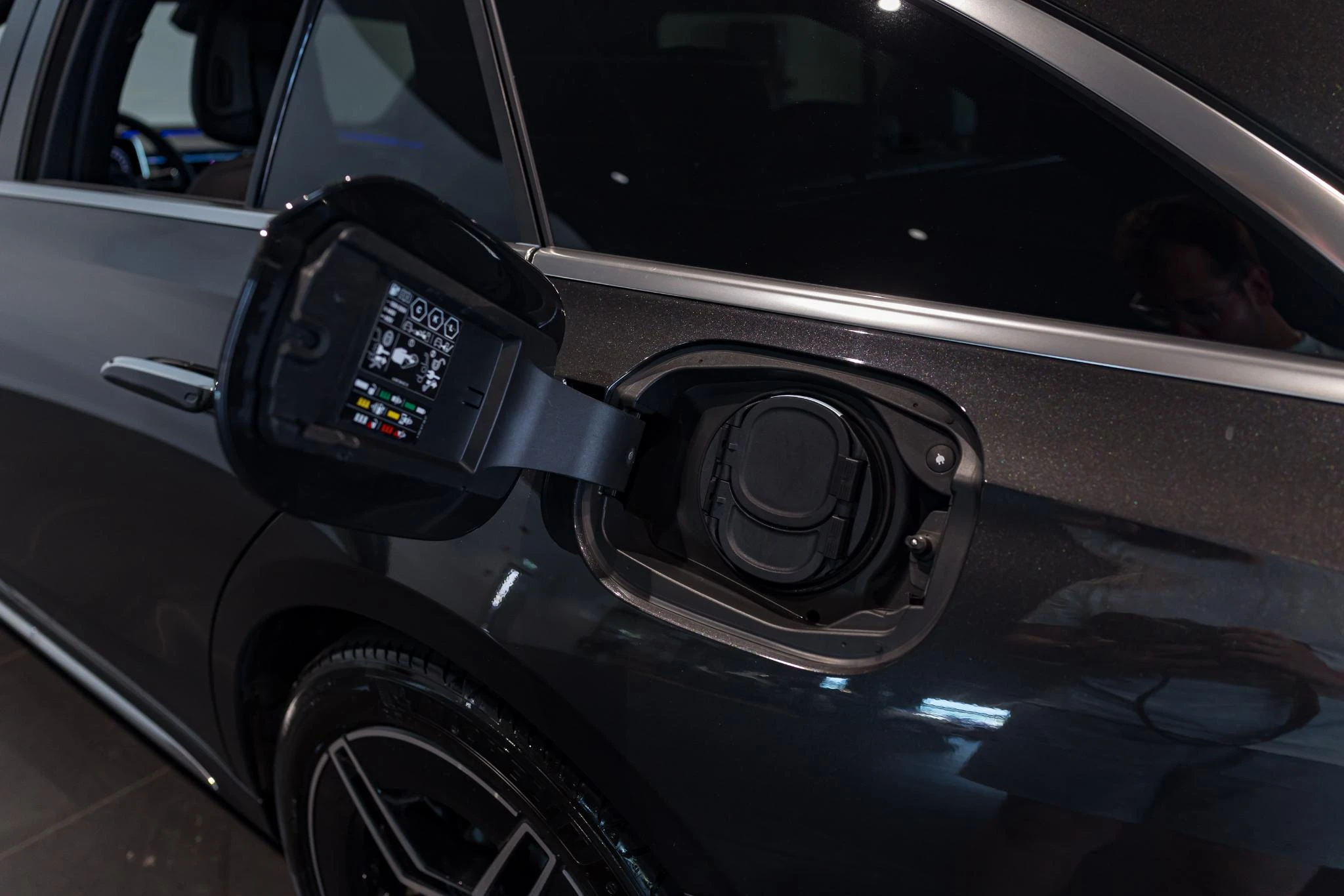 Mercedes-Benz-E-Klasse-image-10