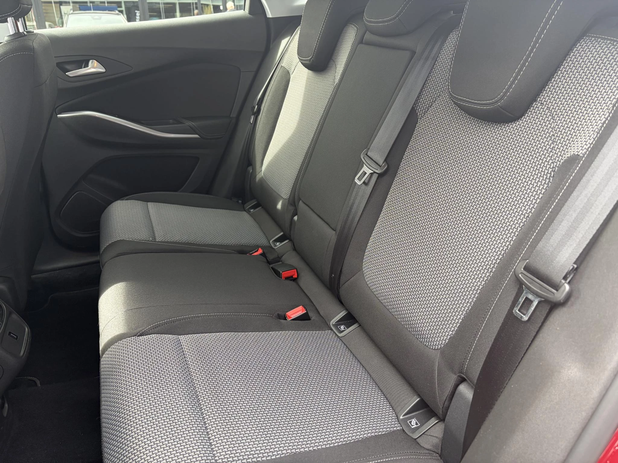 Opel-Grandland X-image-11