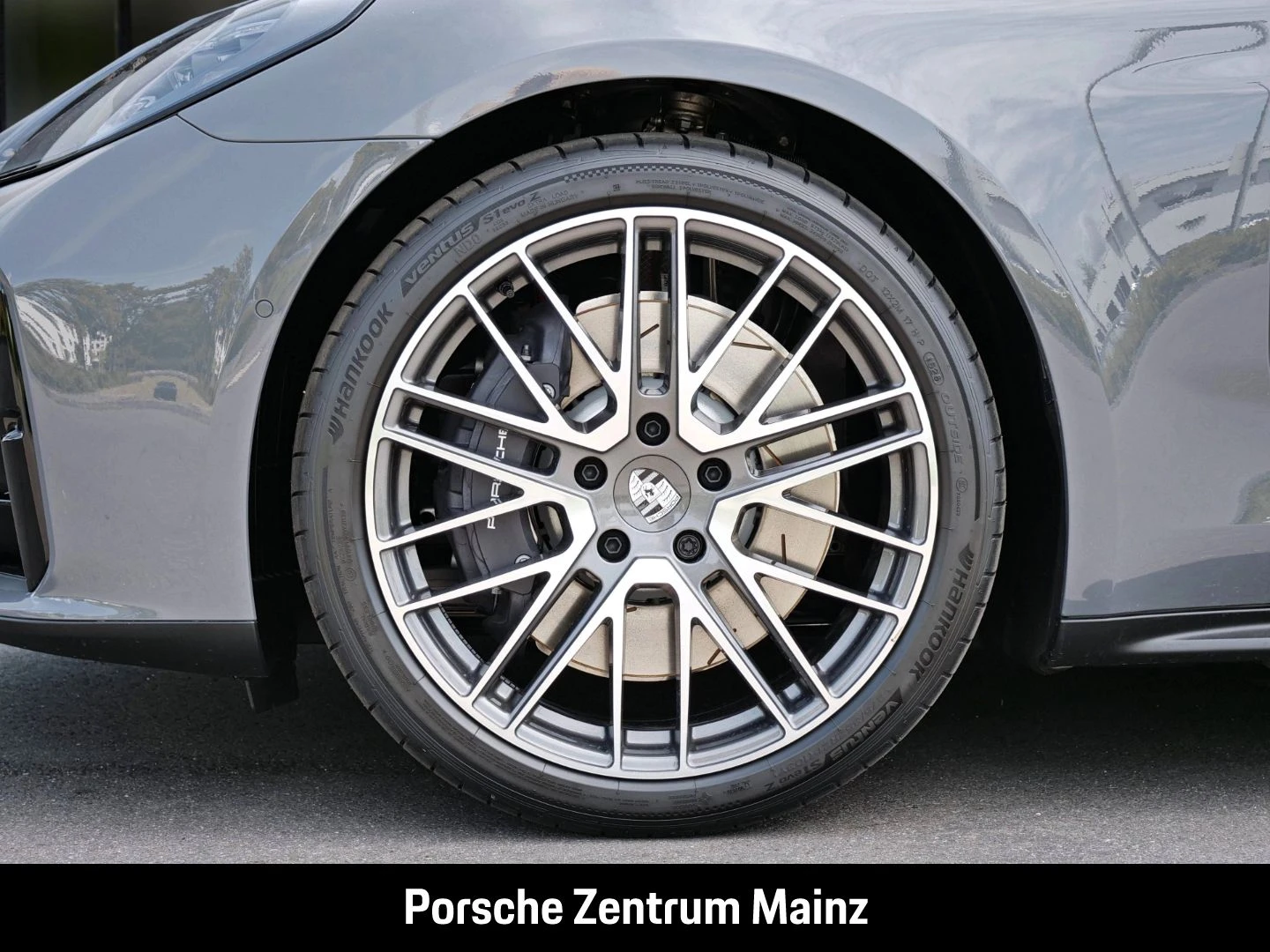 Porsche-Panamera-image-8