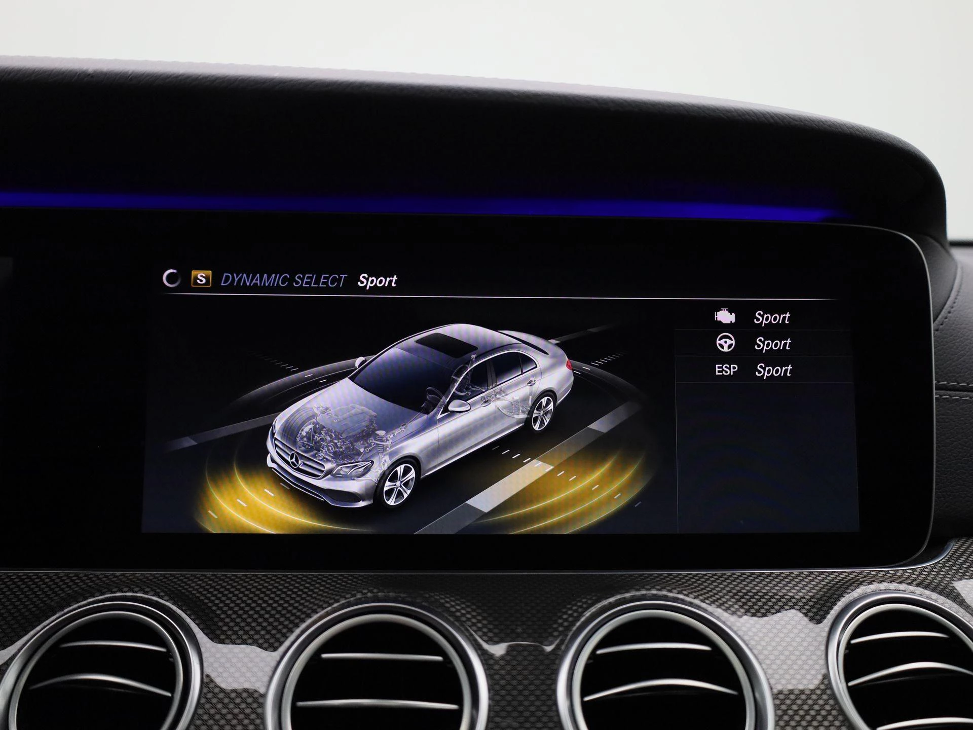 Mercedes-Benz-E-Klasse-image-26