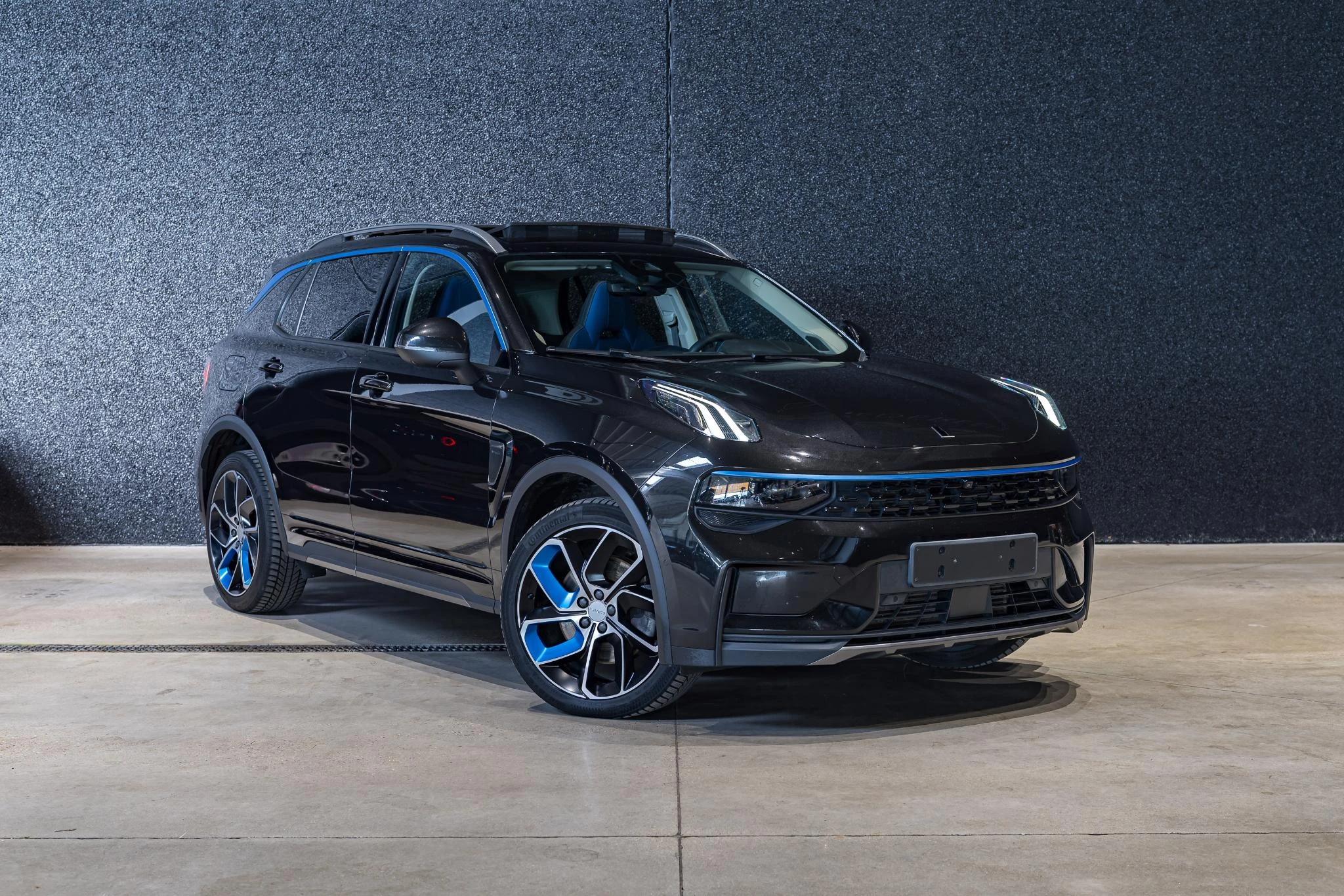 Lynk & Co-01-image-2