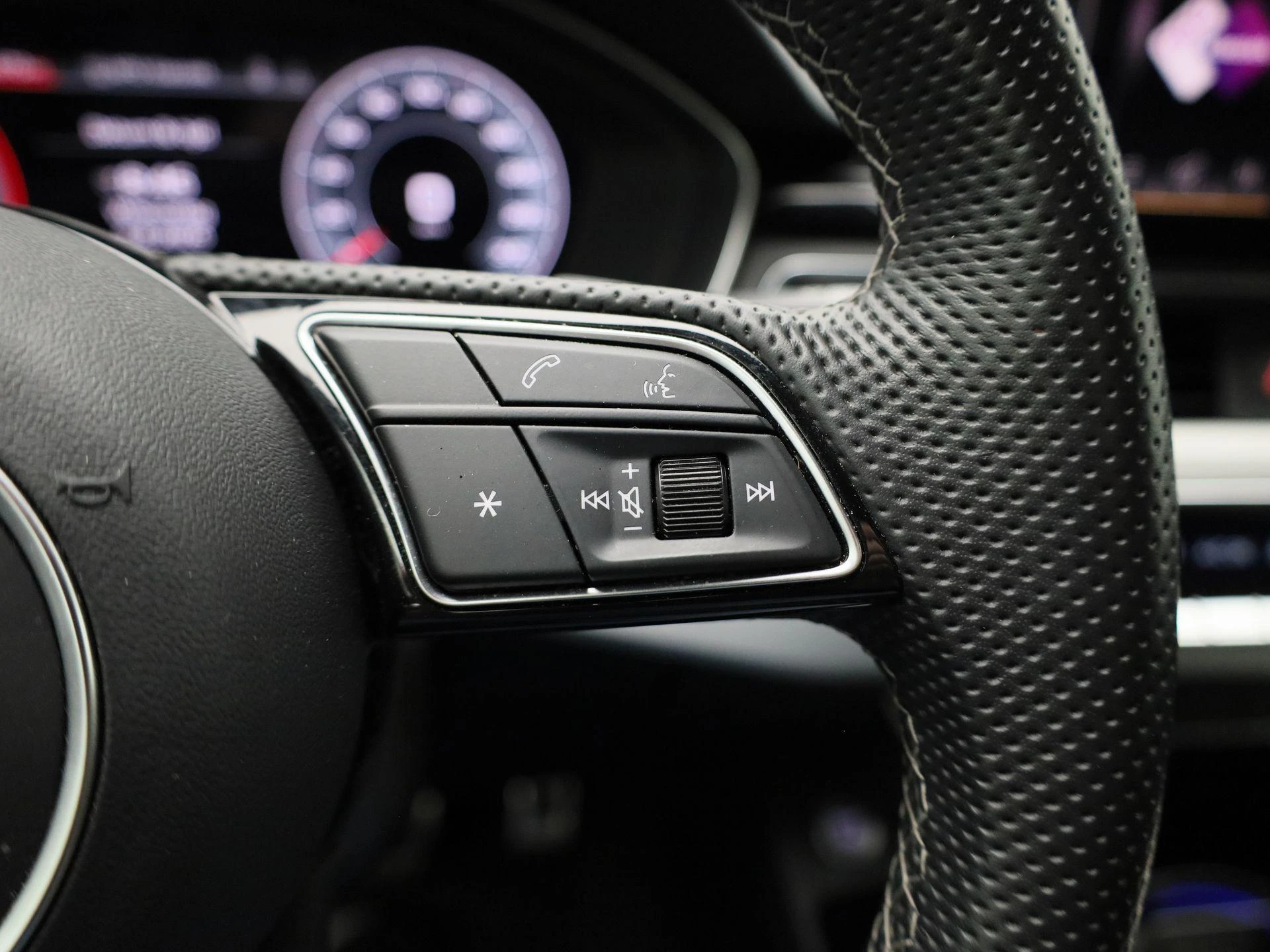 Audi-A4-image-17