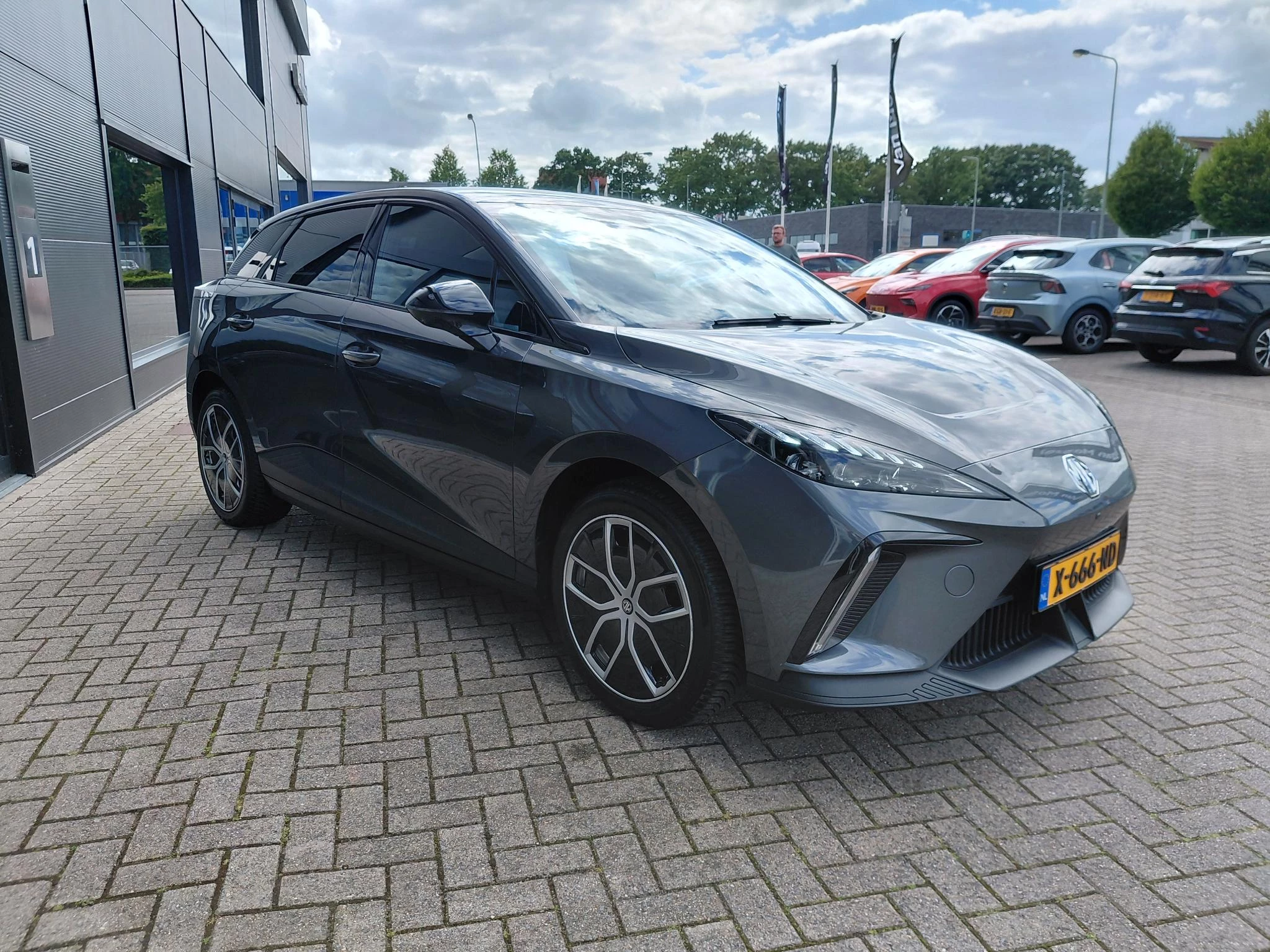 MG MG4 Luxury 64 kWh