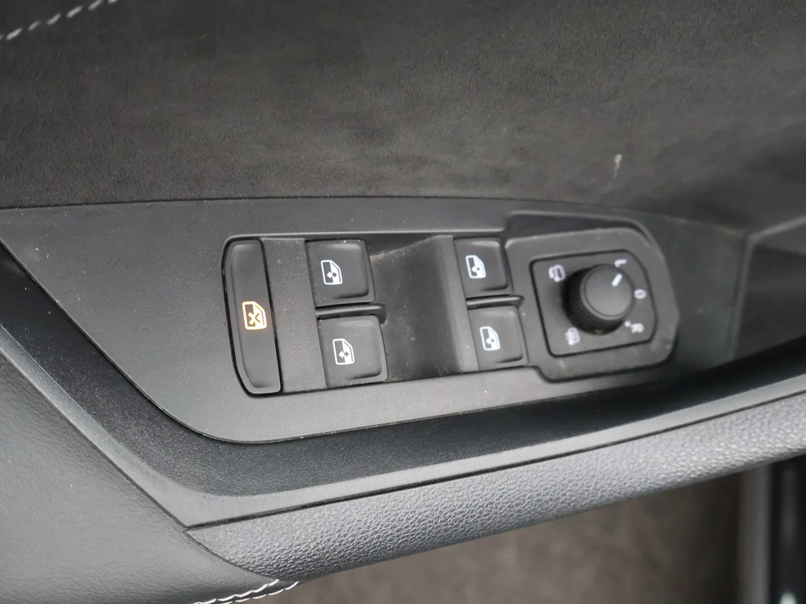 Škoda Kodiaq Kodiaq Sportline 1.5TSI 150PK *AUTOMAAT*7 ZITPLAATSEN*PANODAK*TREKHAAK*LEDER*ALCANTARA*SPORTZETELS*C