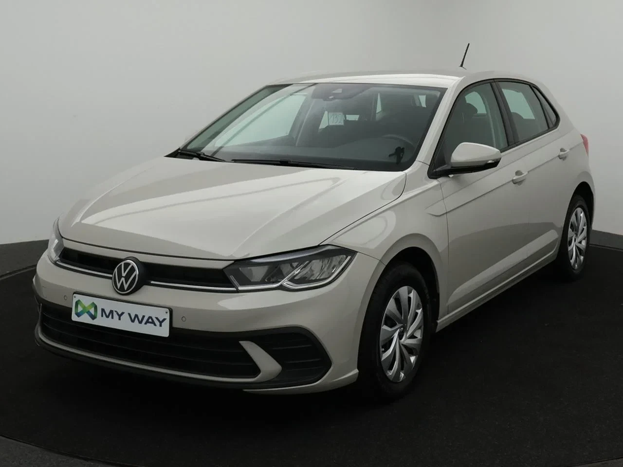 Volkswagen-Polo-image-0