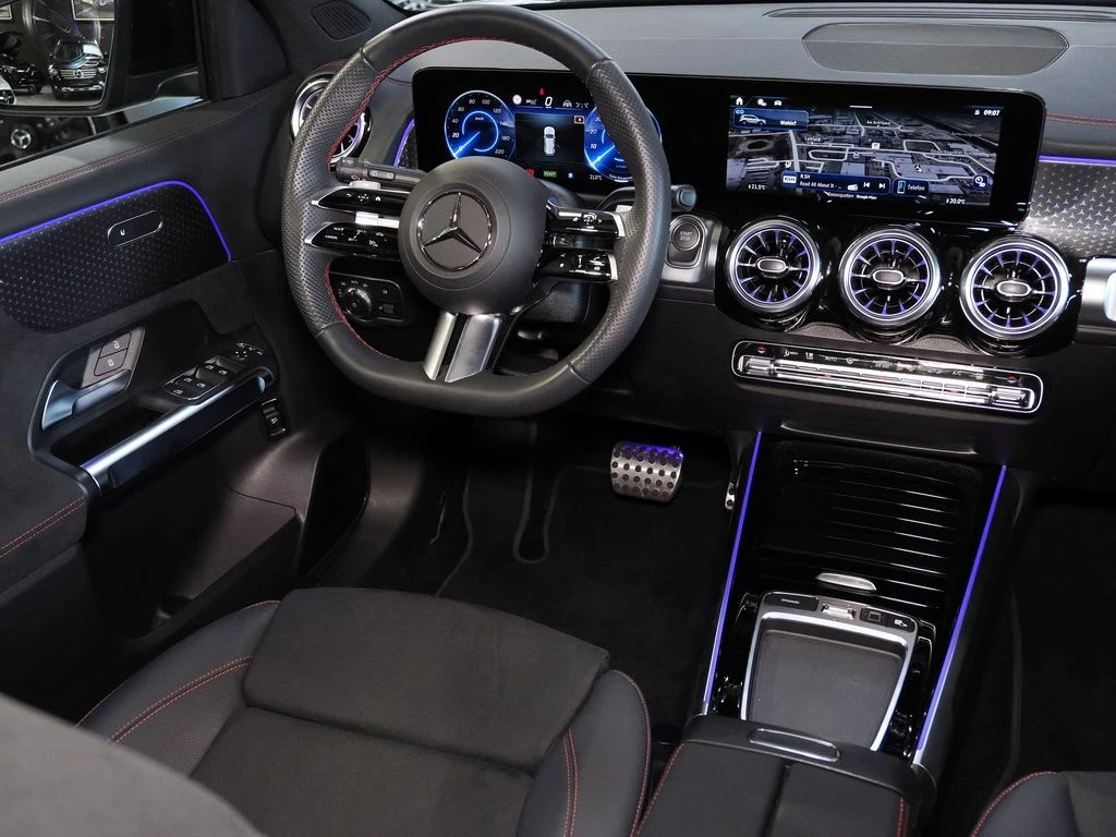 Mercedes-Benz-EQB 250+-image-9