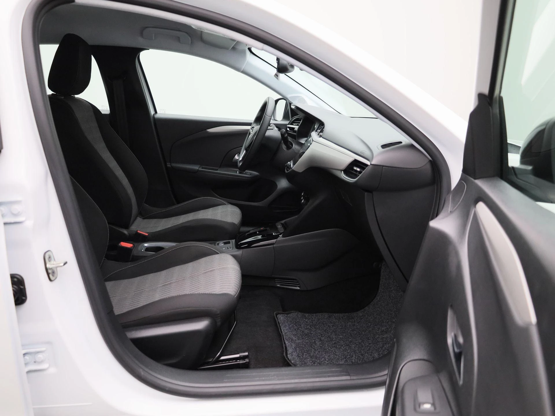 Opel-Corsa-e-image-32