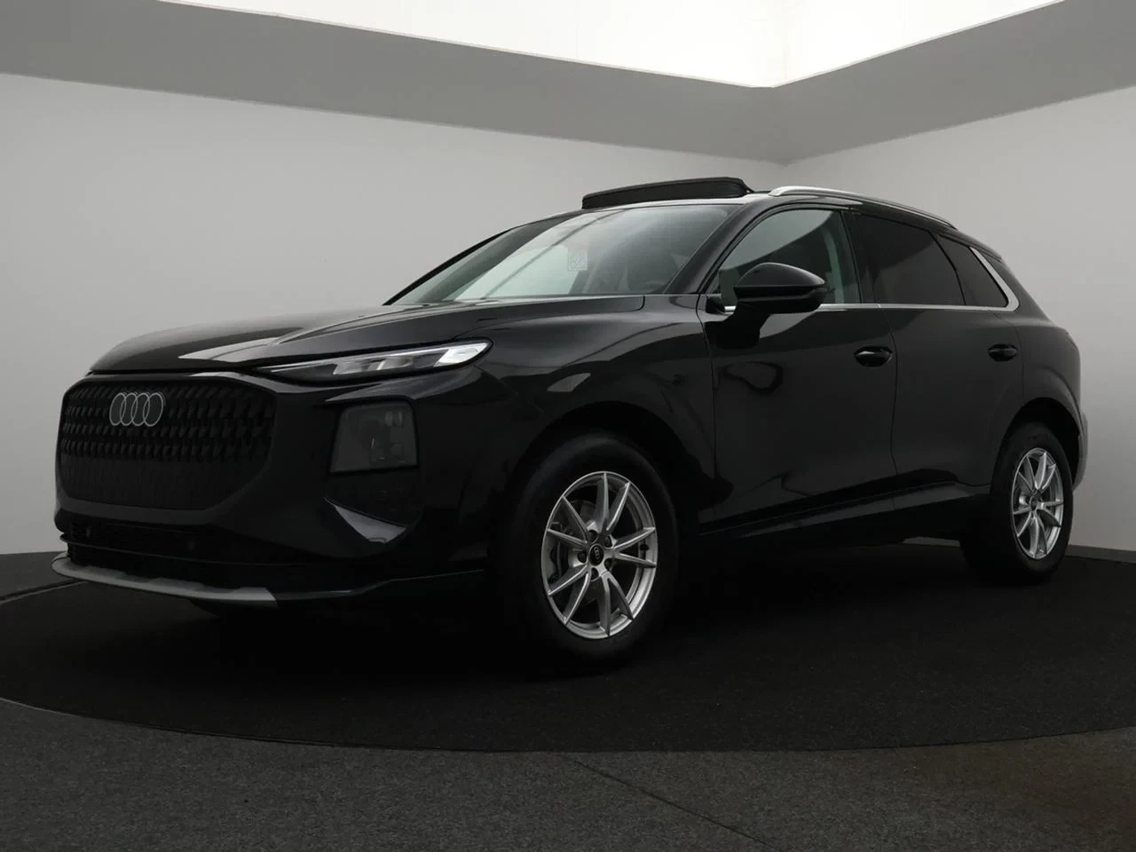 Audi-Q3-image-0