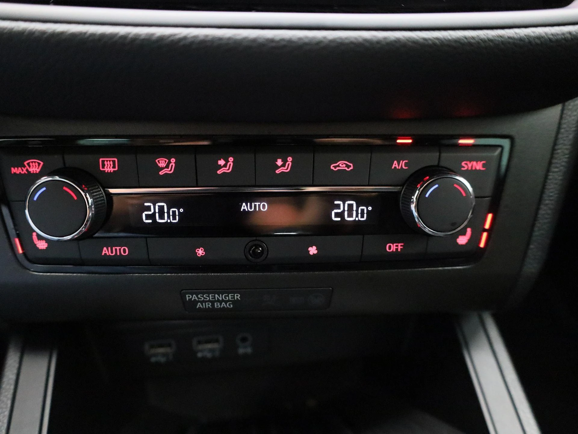 SEAT-Ibiza-image-18