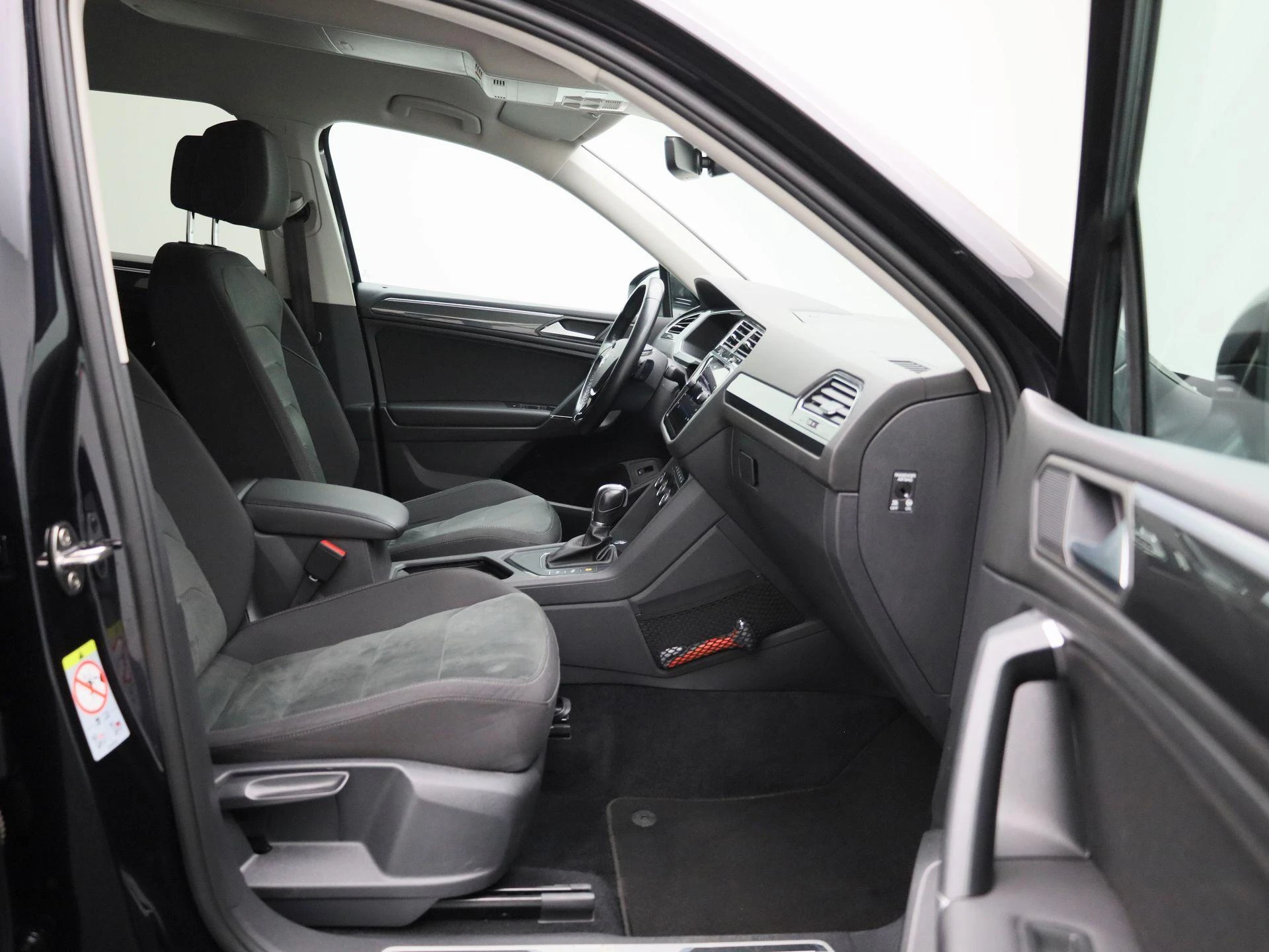 Volkswagen-Tiguan Allspace-image-33
