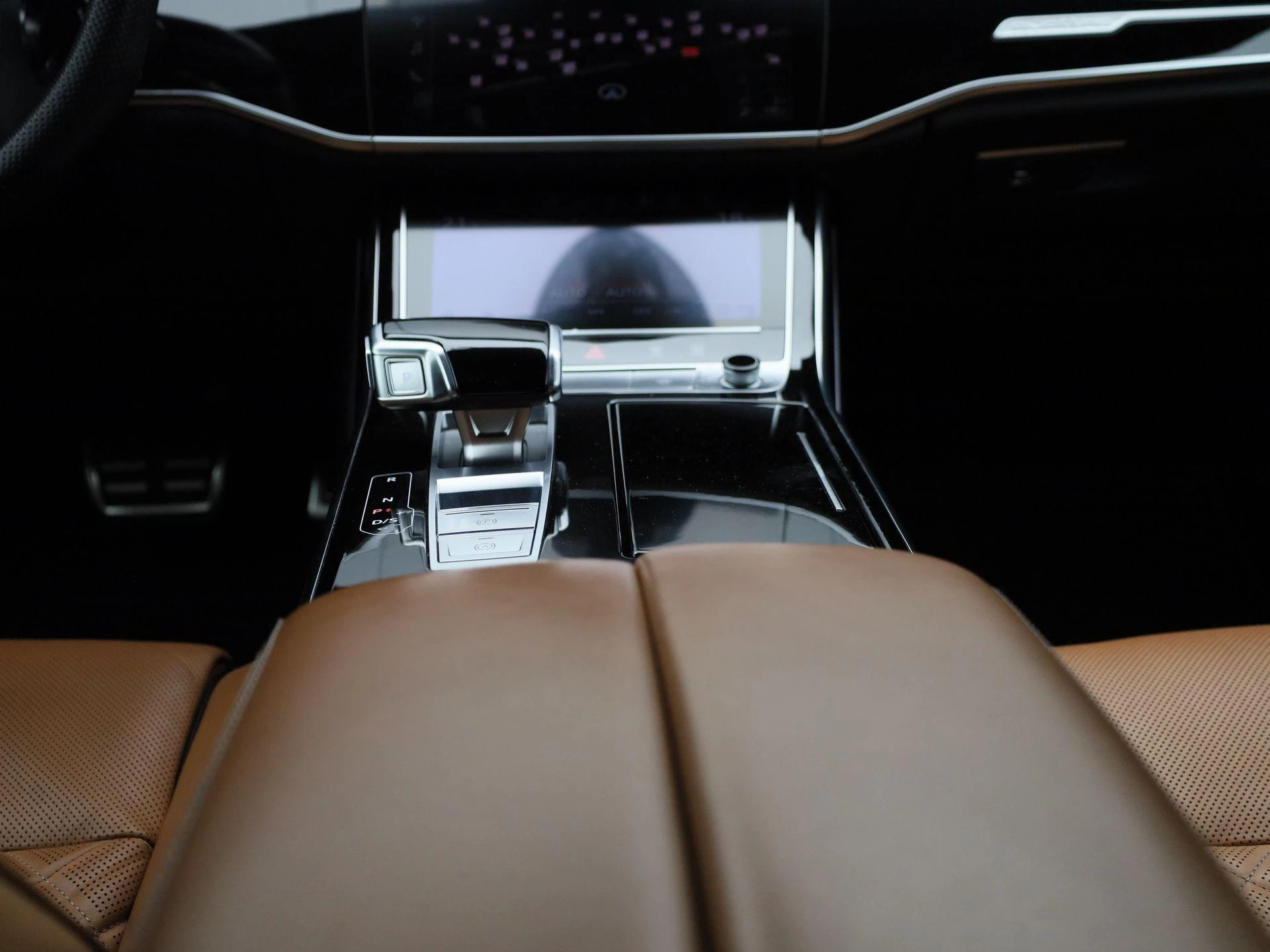 Audi A8 60 TFSI e quattro