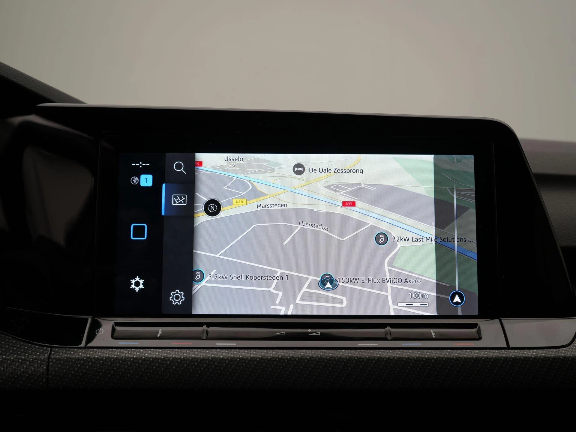 Volkswagen-Golf-image-14