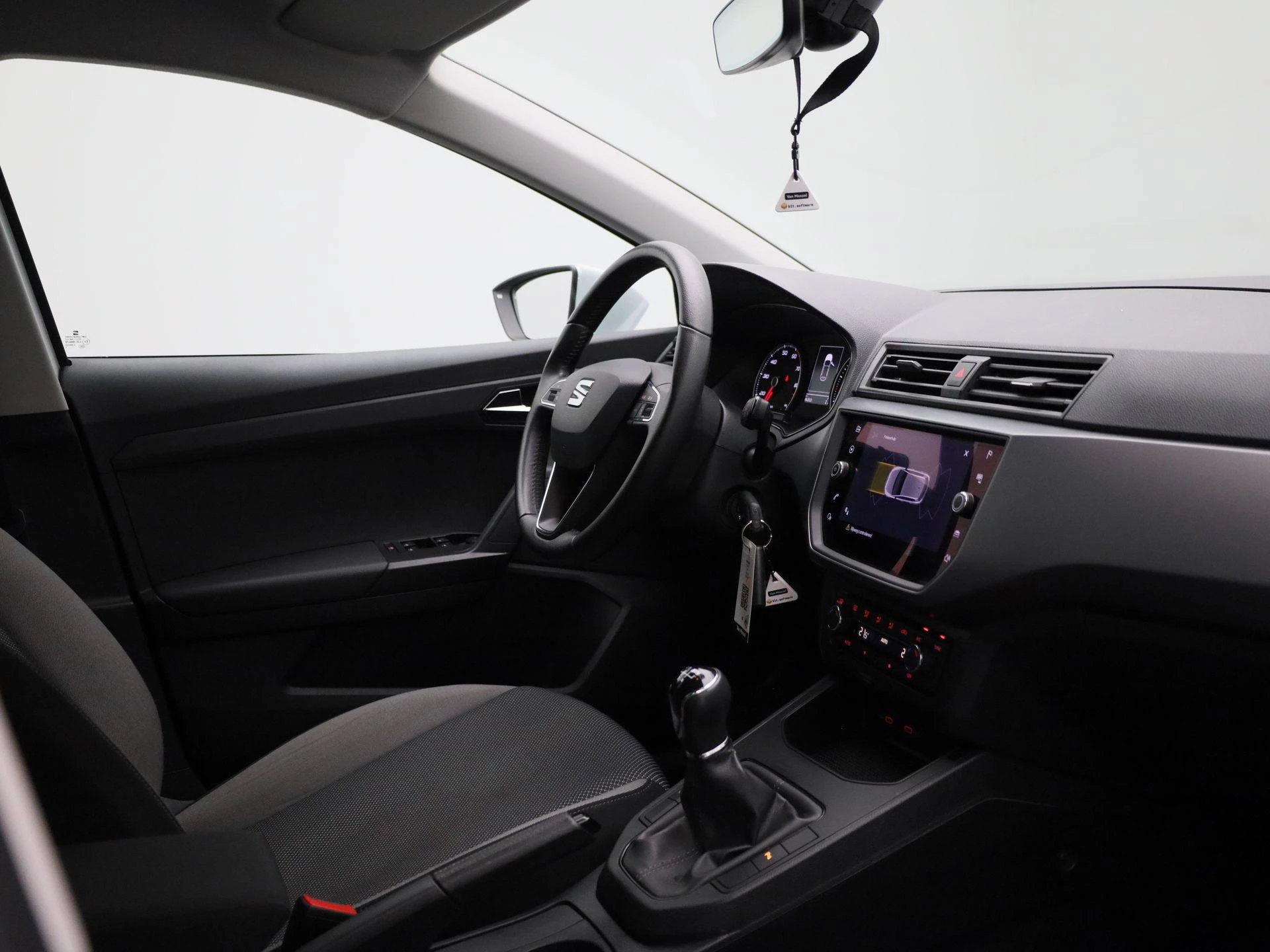 SEAT-Ibiza-image-28