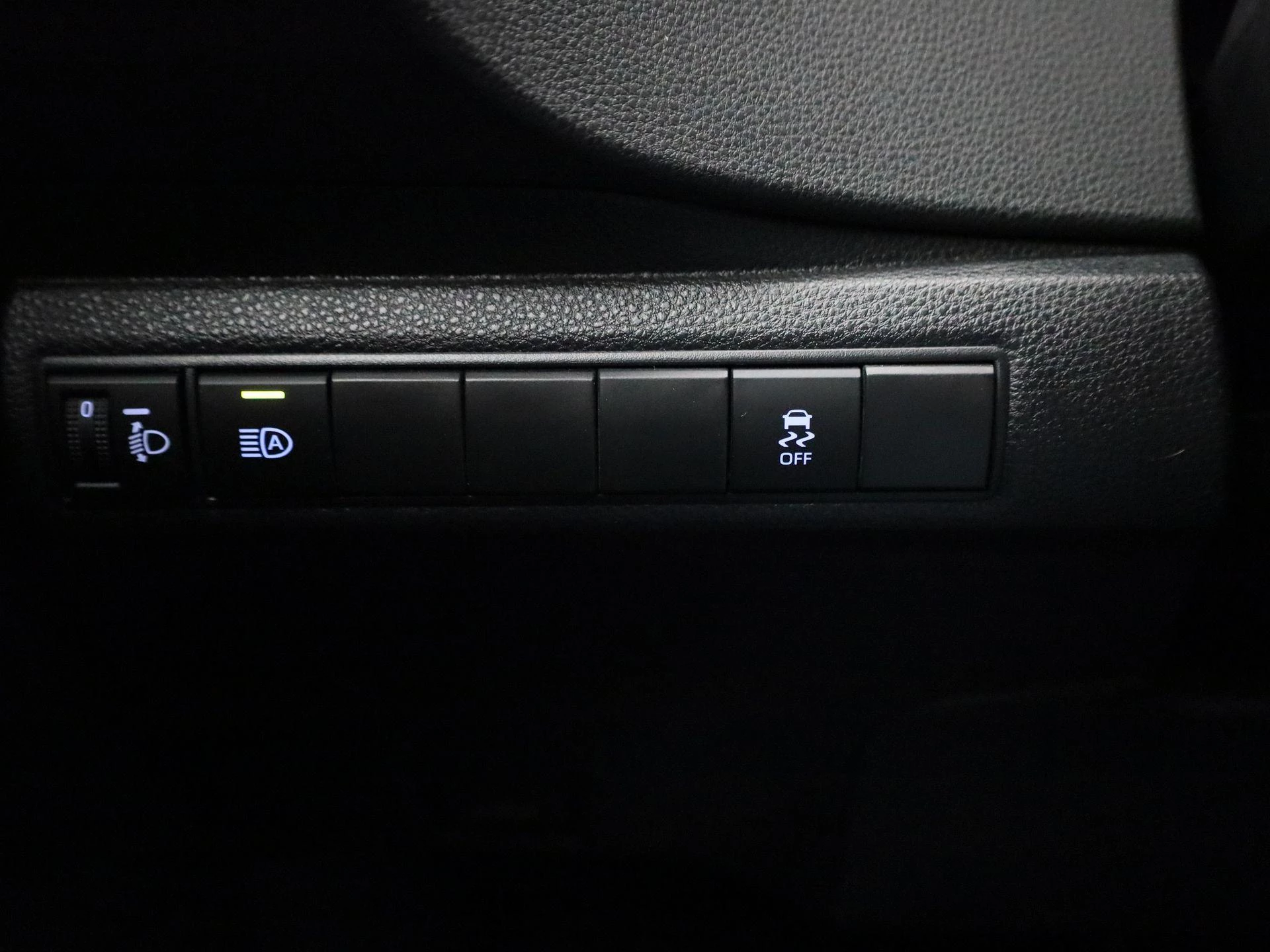 Toyota Corolla 1.8 Hybrid Business Plus