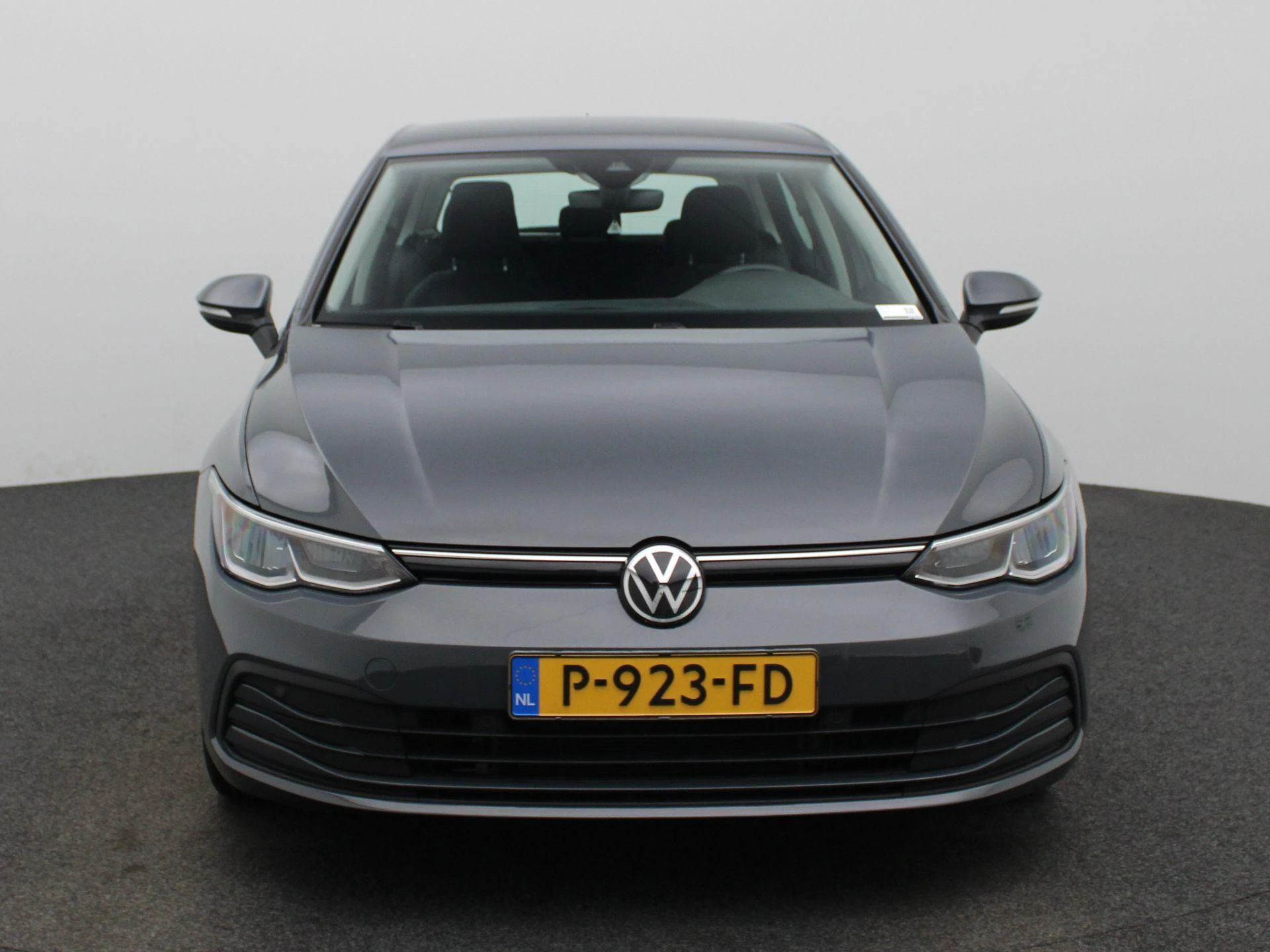 Volkswagen-Golf-image-2