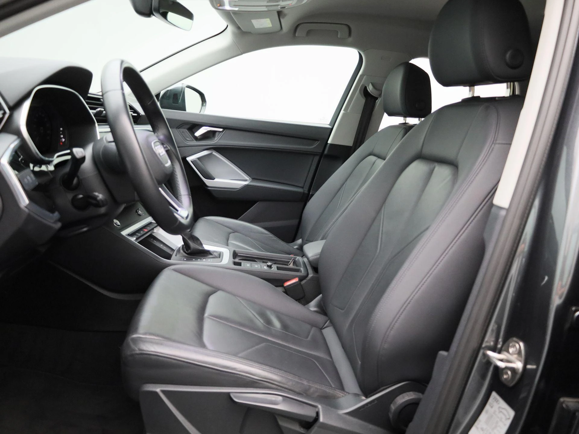 Audi-Q3-image-11