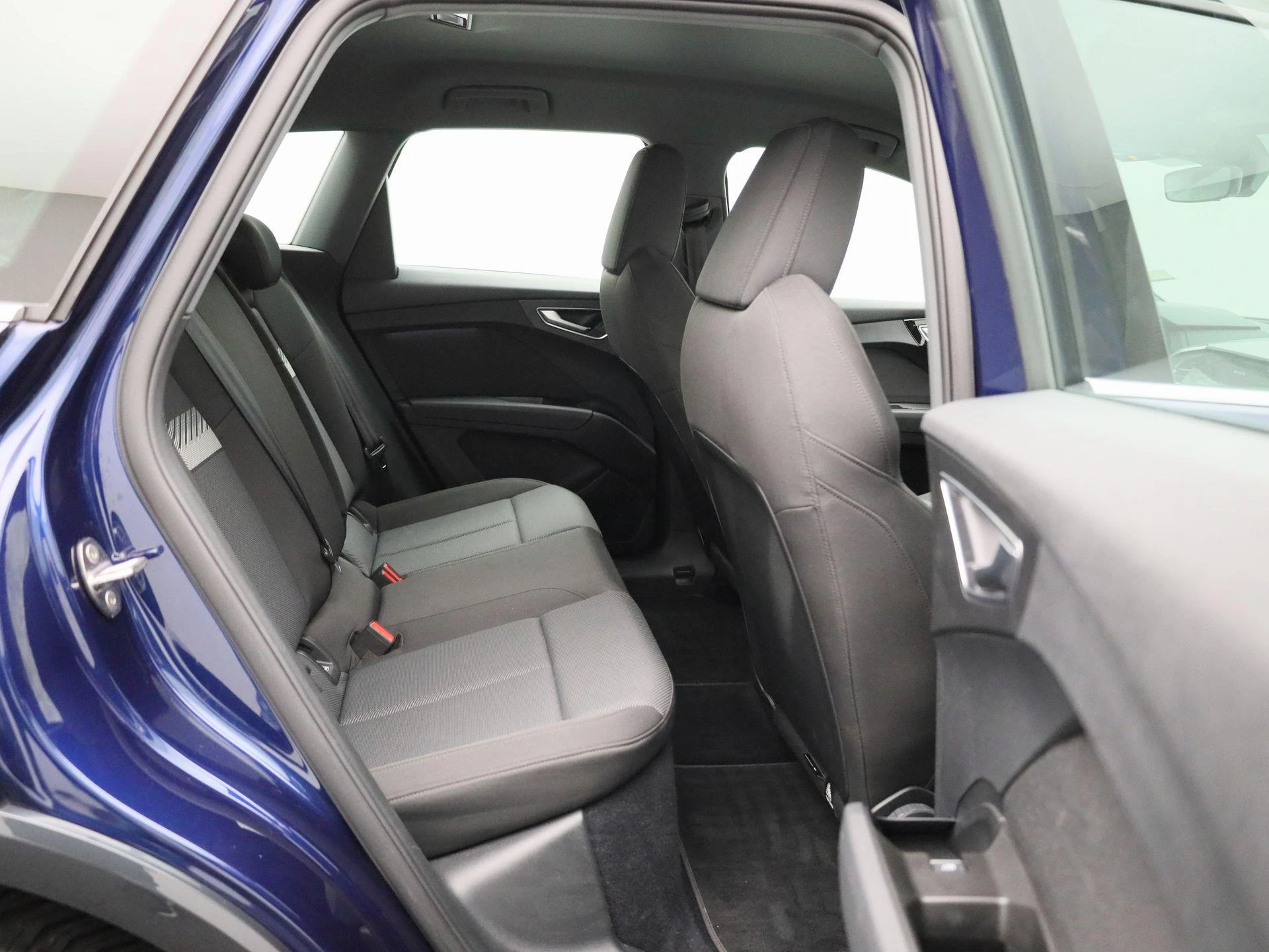 Audi-Q4 e-tron-image-37